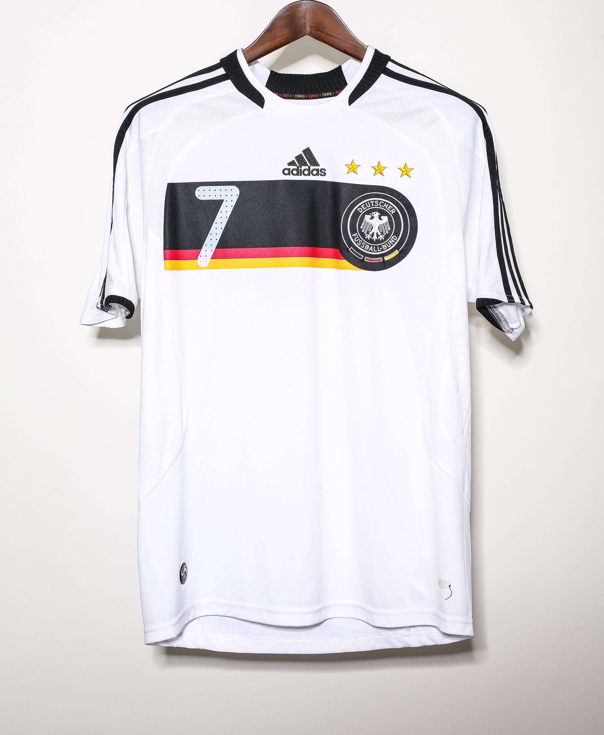 Original 2008 Germany Home Football Jersey #7 Schweinsteiger (Size L) - Authentic Soccer Shirt for Fans & Collectors - Perfect for Match Days, Cosplay & Sports Memorabilia Display