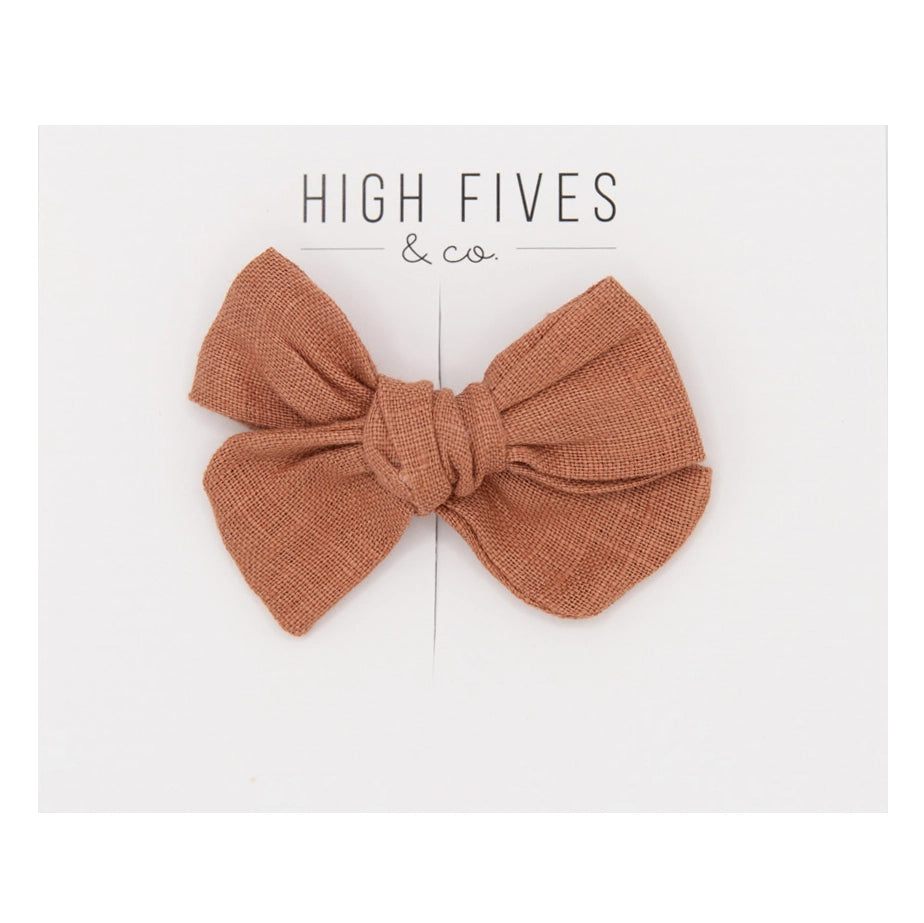 High Fives Linen Bow Clip - Elegant Hair Accessory for Women & Girls - Perfect for Weddings, Parties & Everyday Style
