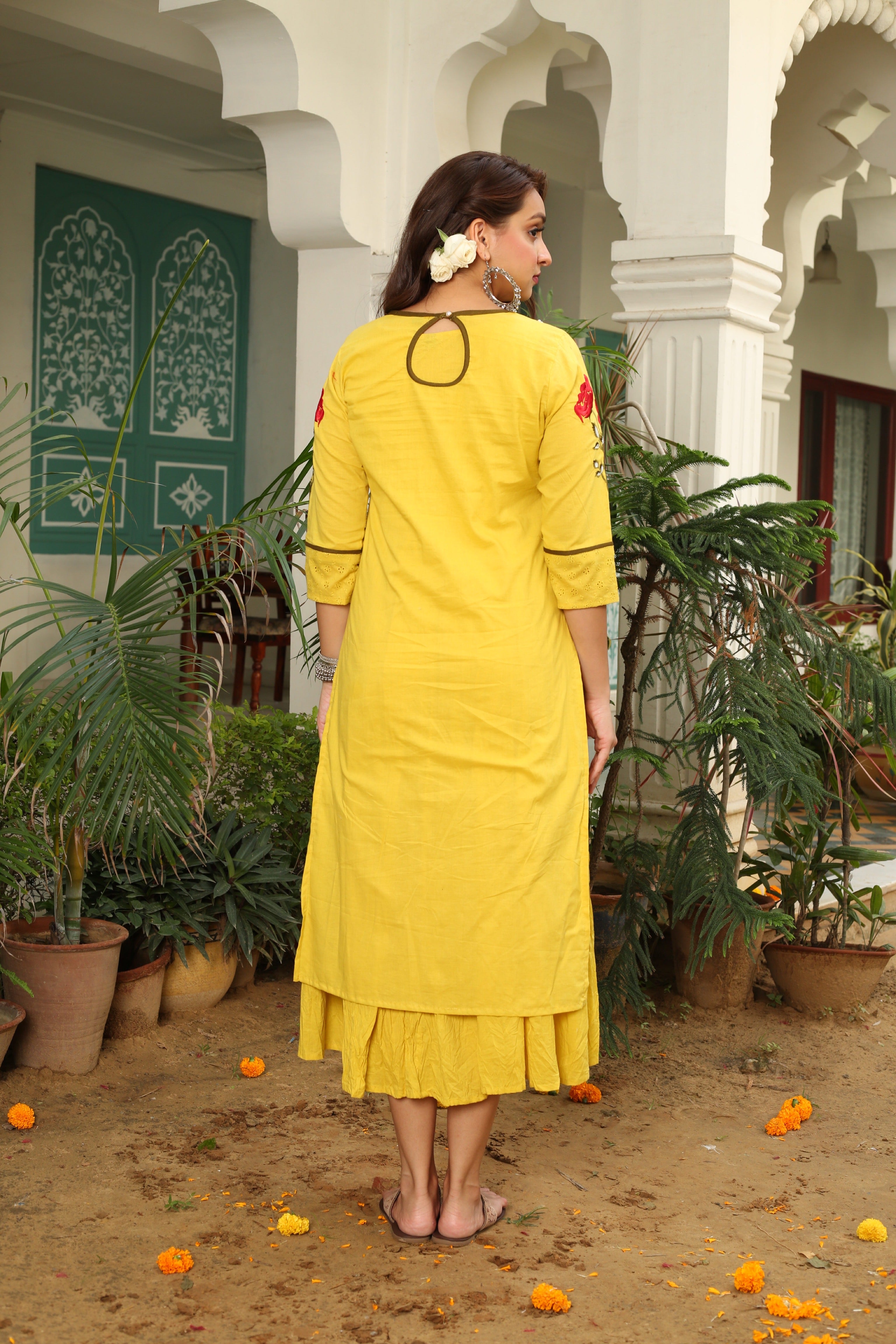 Rani's Resham Yellow Dress - Elegant Indian Party Wear for Women - Perfect for Weddings, Festivals & Special Occasions