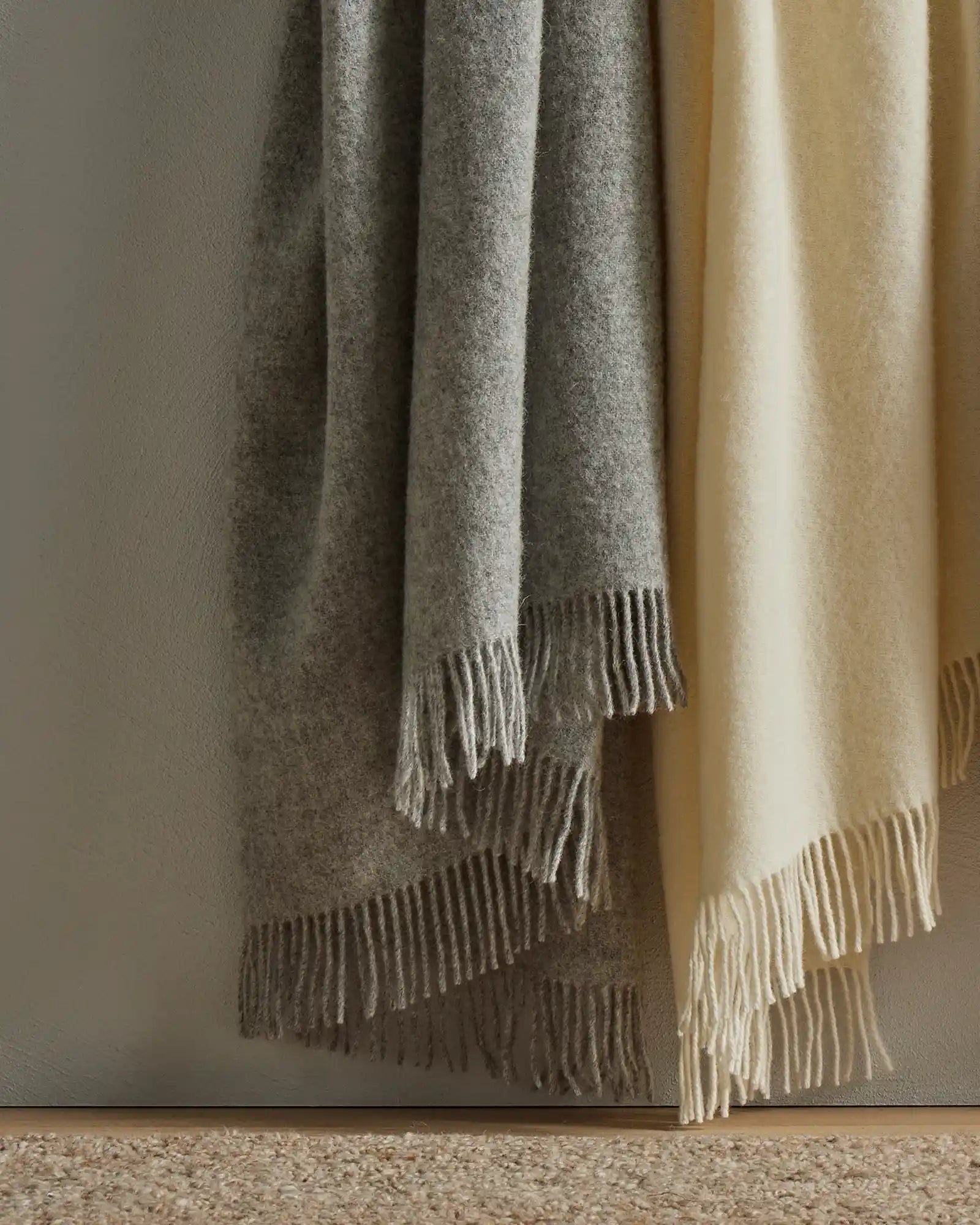 Nevis Throw Snow - Soft & Cozy Winter Blanket for Home, Office & Travel - Perfect for Couch, Bed & Outdoor Use - Warm & Stylish Plush Fleece Throw