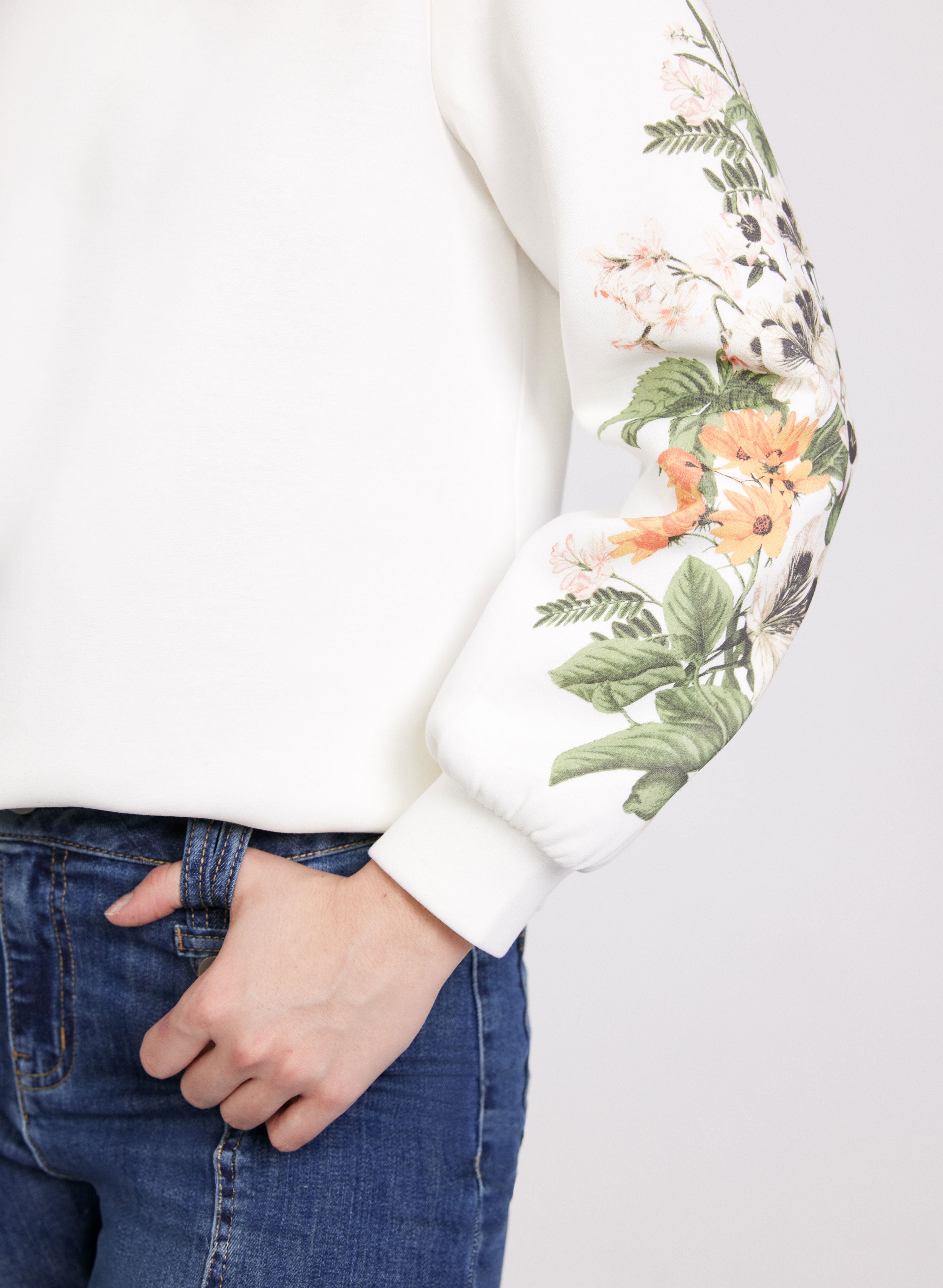Floral Print Long Sleeve Sweatshirt for Women - Soft Cotton Pullover with Floral Design - Perfect for Casual Outfits, Spring Fashion & Cozy Loungewear
