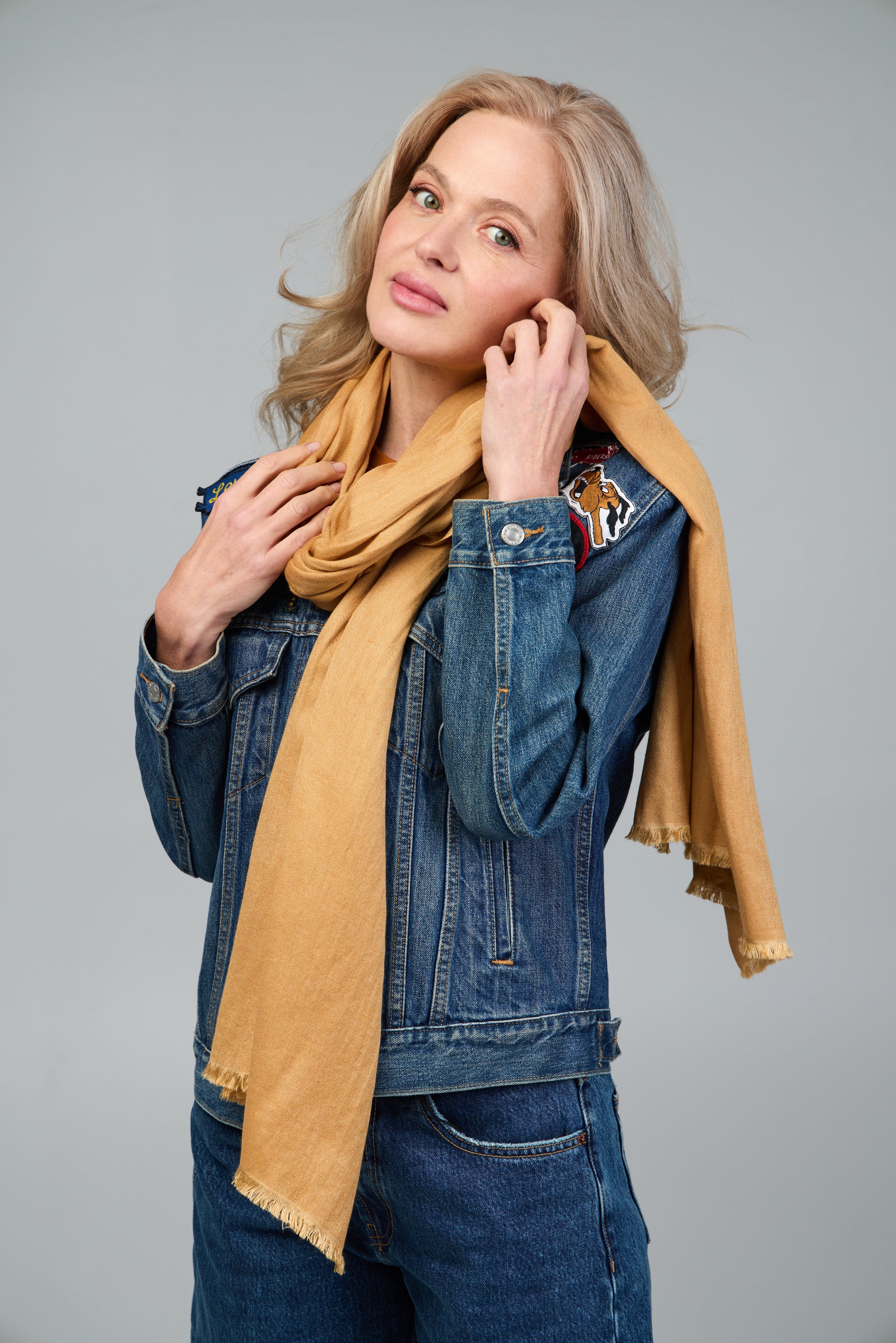 Luxury Cashmere Silk Scarf with Elegant Eyelash Fringe - Perfect for Women's Fashion Accessories, Gift Giving & Special Occasions