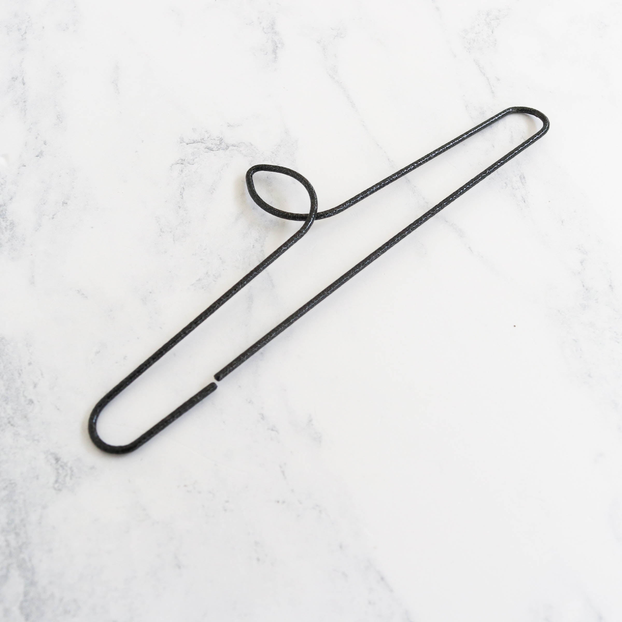 Split Bottom Needlework Hanger - 6.5 Inch Embroidery Hoop for Cross Stitch, Sewing & Craft Projects - Perfect for DIY Artwork and Fabric Display