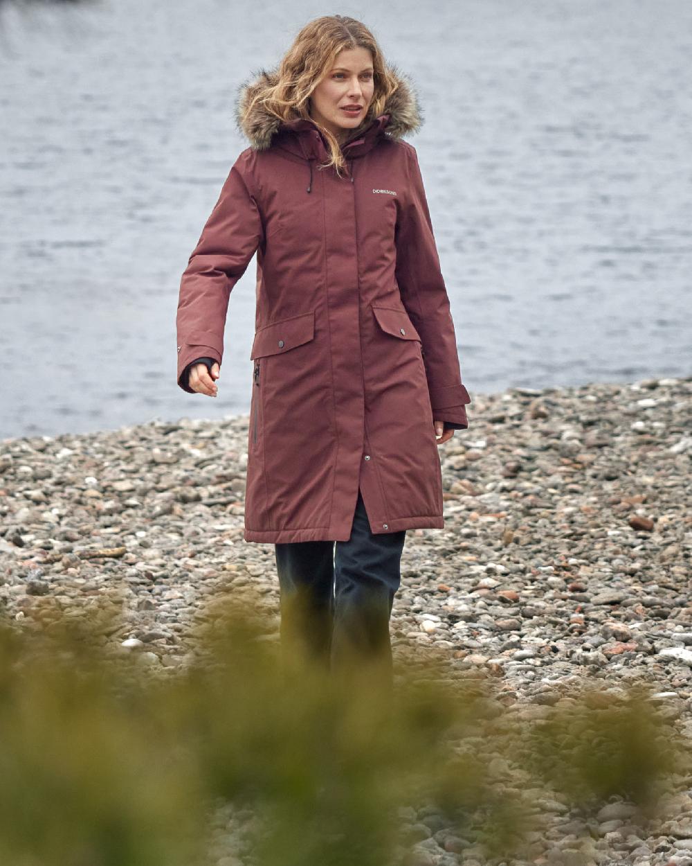 Didriksons Erika Women's Waterproof Insulated Winter Parka Jacket - Warm Windproof Coat for Outdoor Activities, Hiking & Snowy Weather
