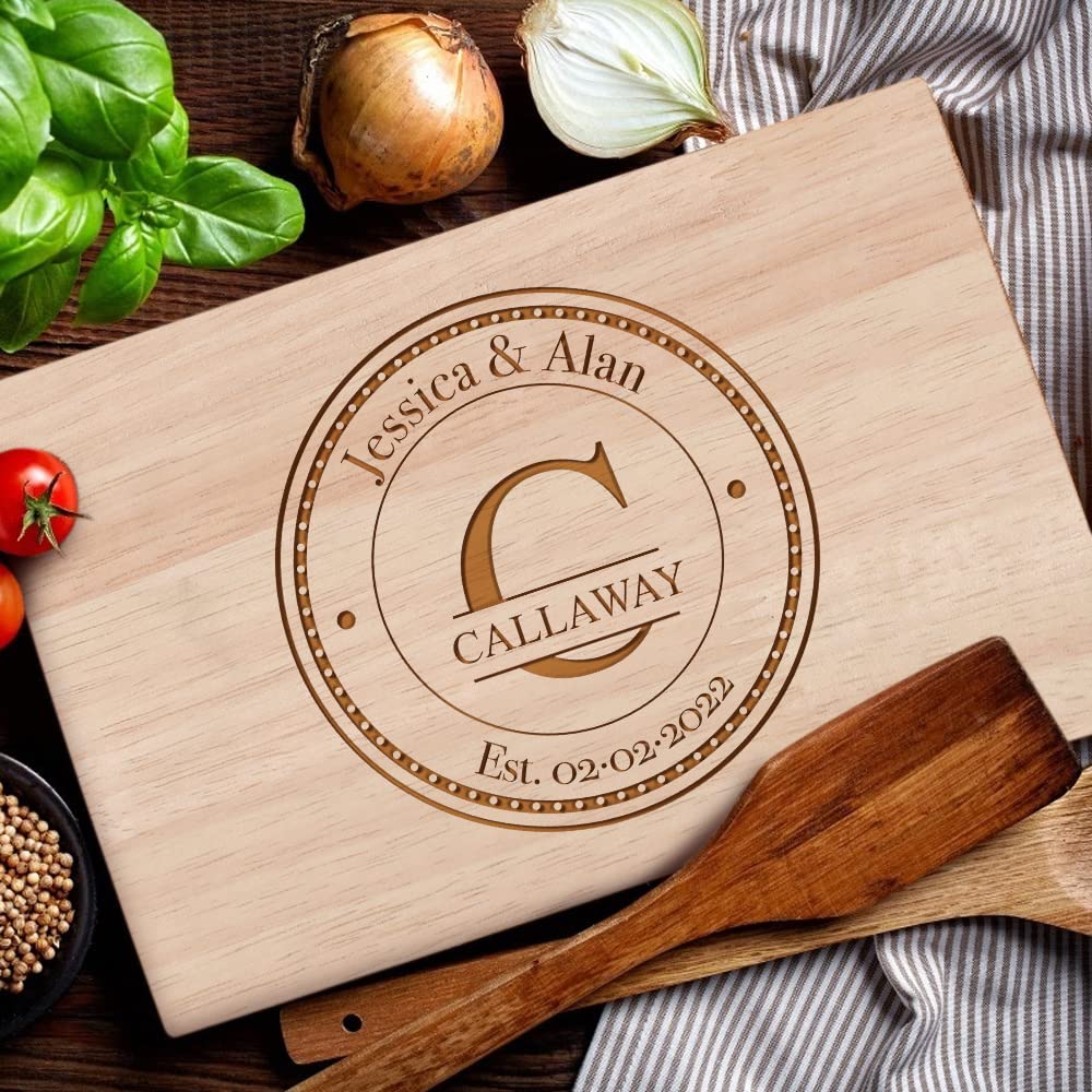 Custom Engraved Wooden Cutting Board - Personalized Wedding, Anniversary & Christmas Gift for Couples, Parents, Wife or Husband - Perfect for Kitchen, Housewarming & Special Occasions