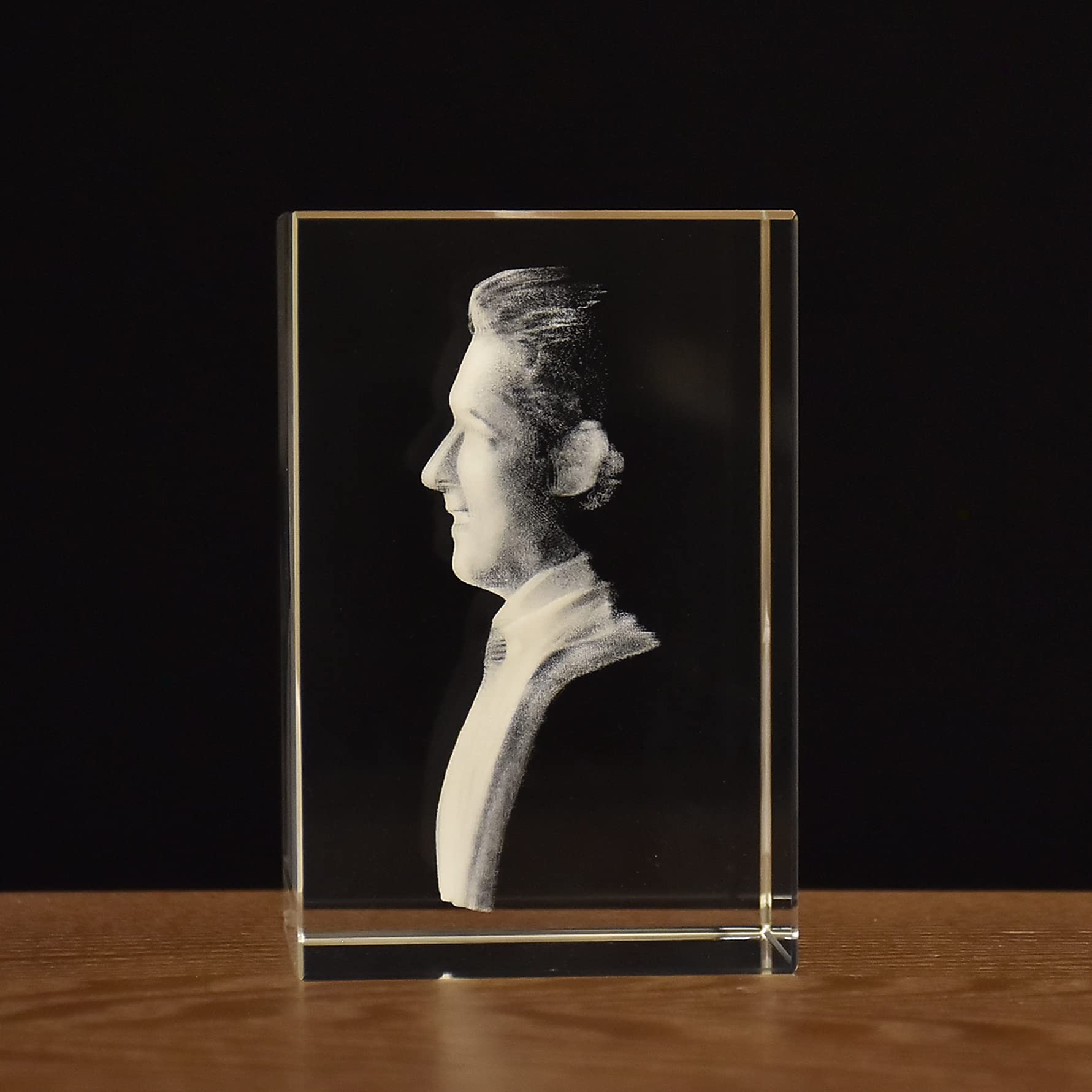 Custom 3D Crystal Photo Cube with Black Wooden Base & Warm White LED Lights - Personalized Gift Set with Free Keychain - Perfect for Anniversaries, Weddings, and Home Decor