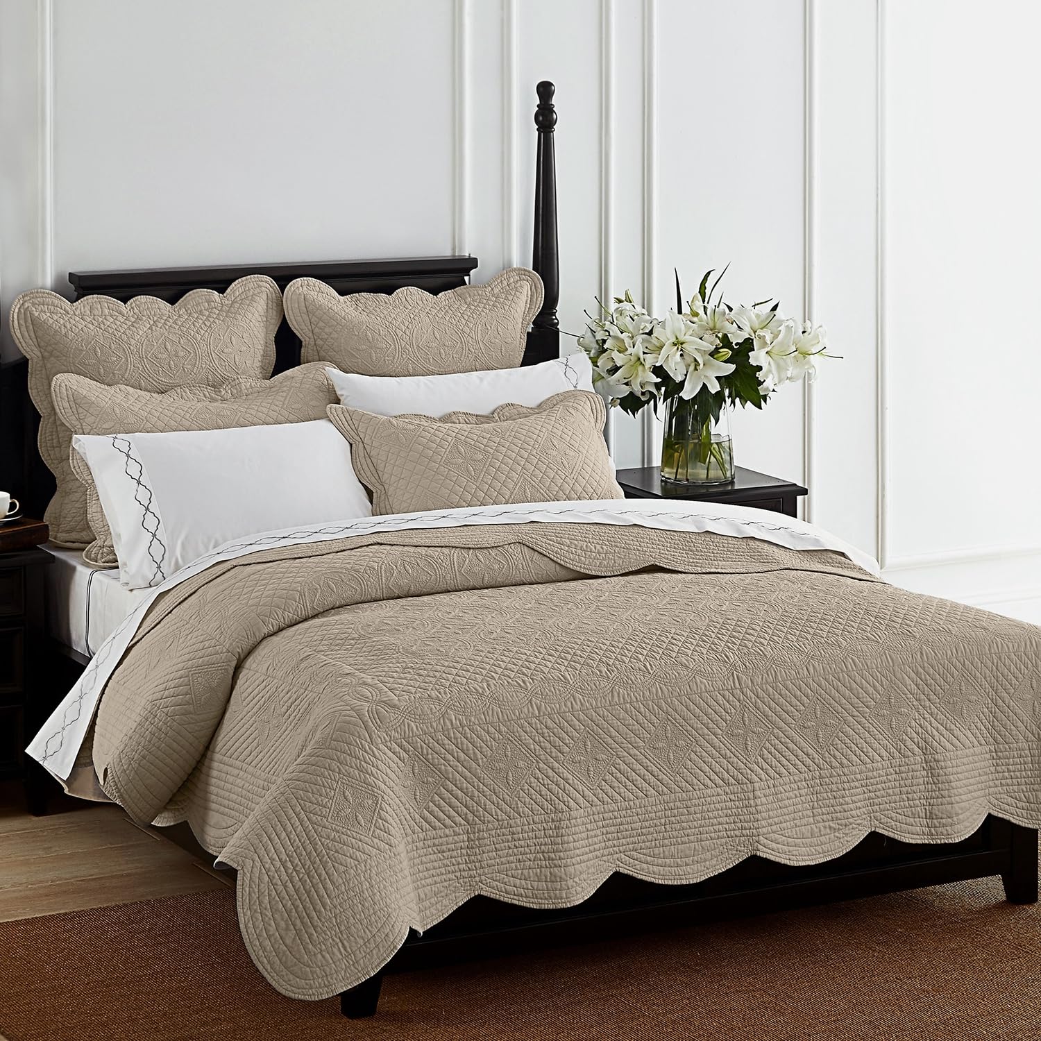 Luxury Calla Angel Sage Garden 100% Pure Cotton Matelasse Quilt Queen Size in Coffee Brown - Perfect for Bedroom Decor, Guest Room & Cozy Home Styling