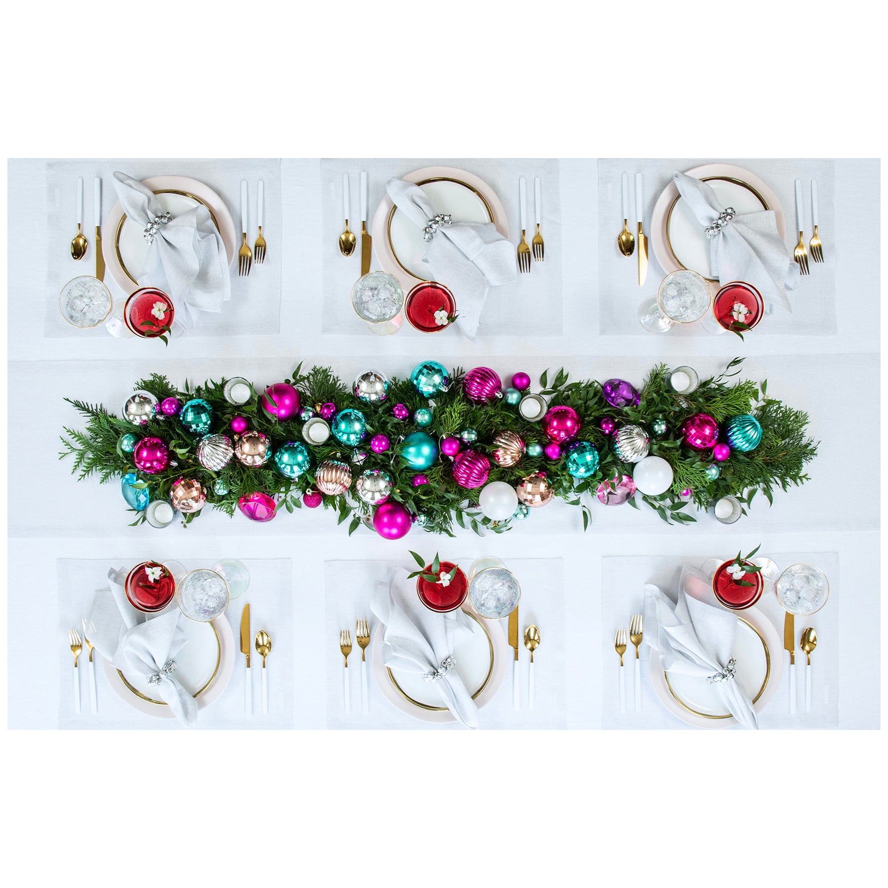 Elegant Festive Table Runner for Holiday Decor - Perfect for Christmas, Thanksgiving & Dinner Parties