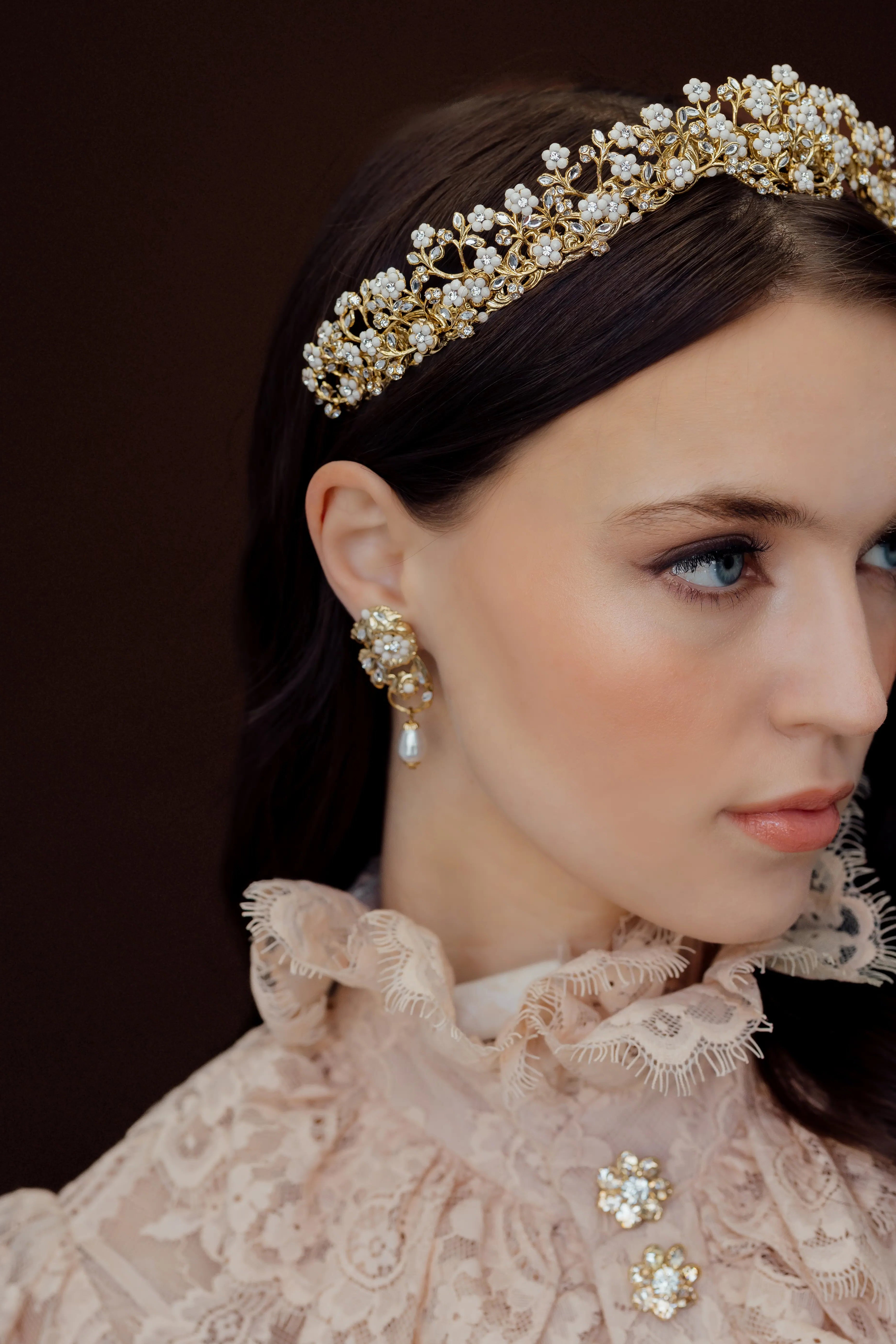 BRISELETTE CROWN - Elegant Adjustable Bracelet for Women, Fashion Jewelry Gift for Her, Perfect for Parties, Weddings & Special Occasions