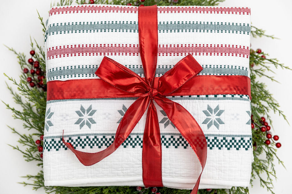 Premium Noel Luxe Blanket - Ultra Soft & Cozy Fleece Throw Blanket for Winter, Christmas Gifts, Bed, Couch & Home Decor - Perfect for Gifting, Snuggling & Holiday Decorations