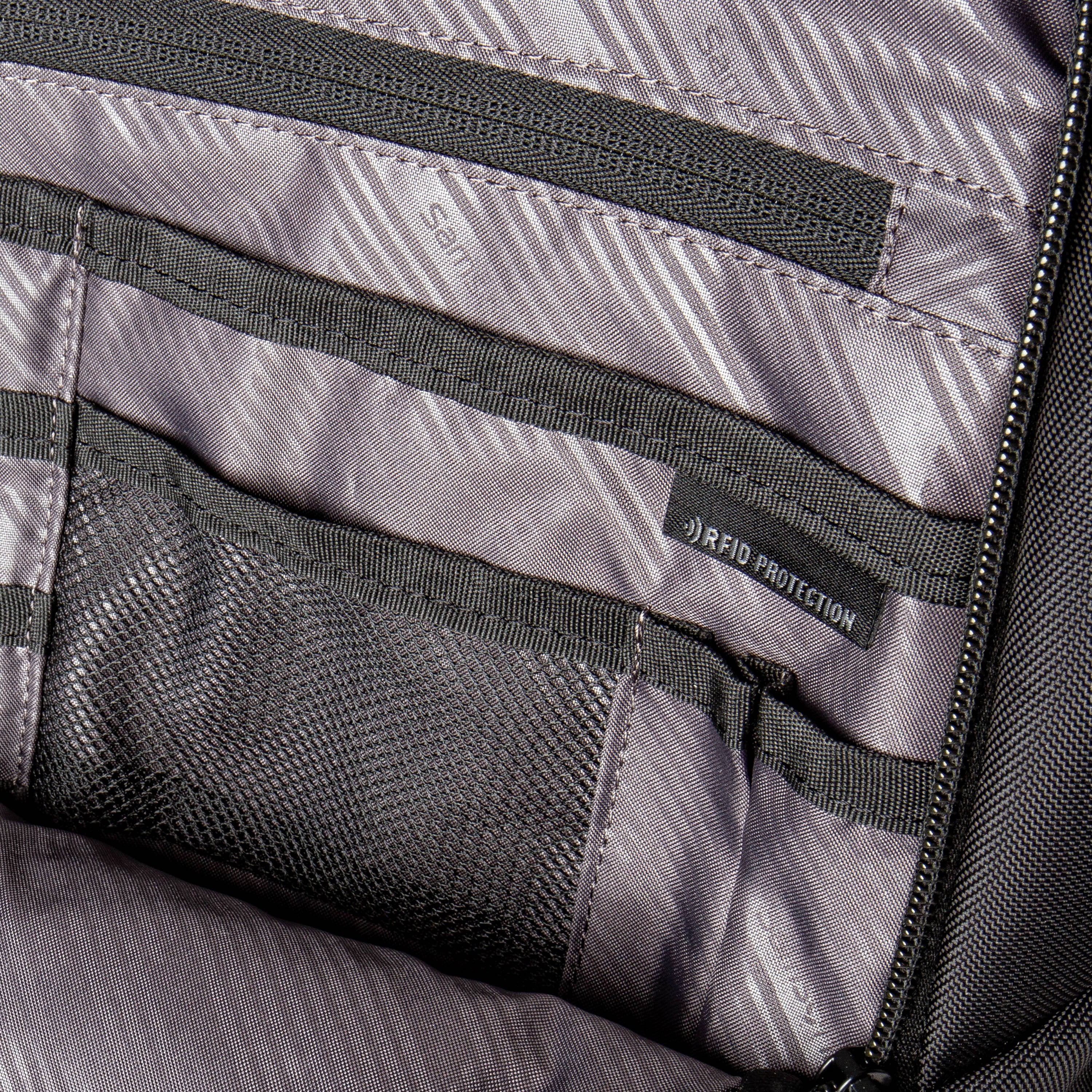 Samsonite Classic NXT Standard Backpack - Durable Laptop Backpack for Work & Travel - Water-Resistant Business Backpack with USB Charging Port | Perfect for Commuting, College & Business Trips