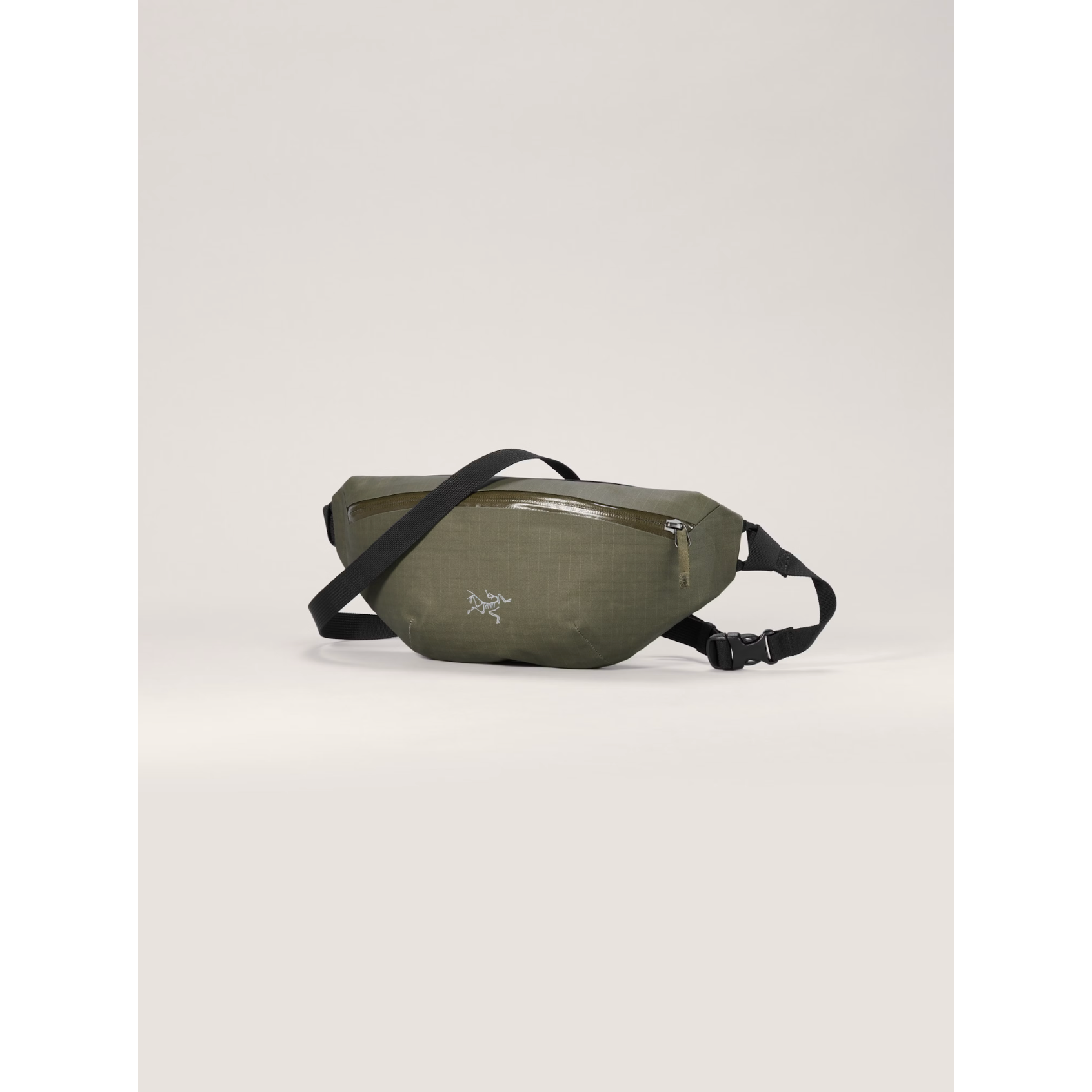 Arc'teryx Granville Crossbody Bag - Lightweight & Water-Resistant Travel & Everyday Carry Bag for Men & Women - Perfect for Hiking, Commuting & Outdoor Adventures