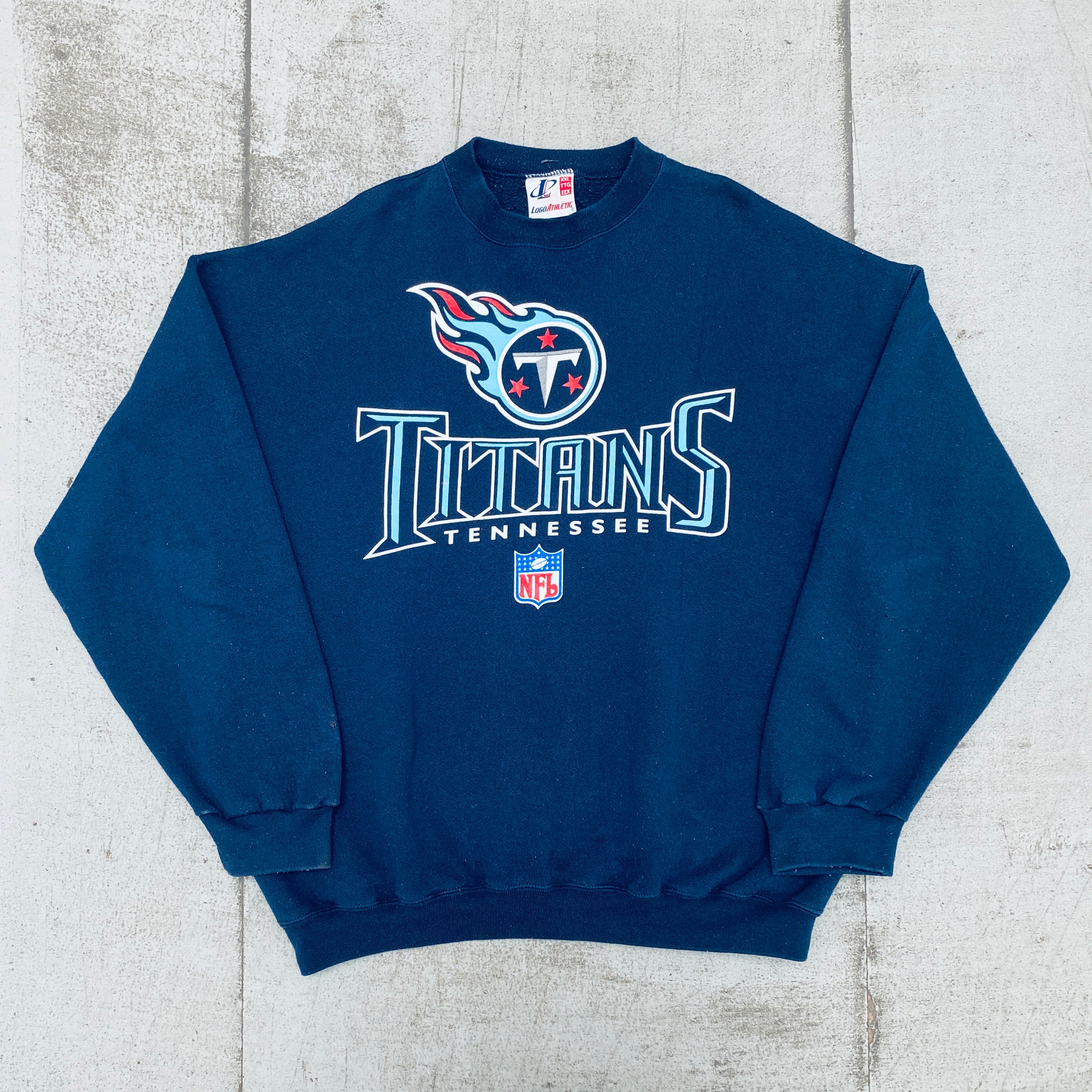 Tennessee Titans 1999 Logo Athletic Graphic Spellout Sweatshirt - XXL Size for Men, Vintage NFL Football Fan Apparel - Perfect for Game Day, Tailgating & Casual Wear