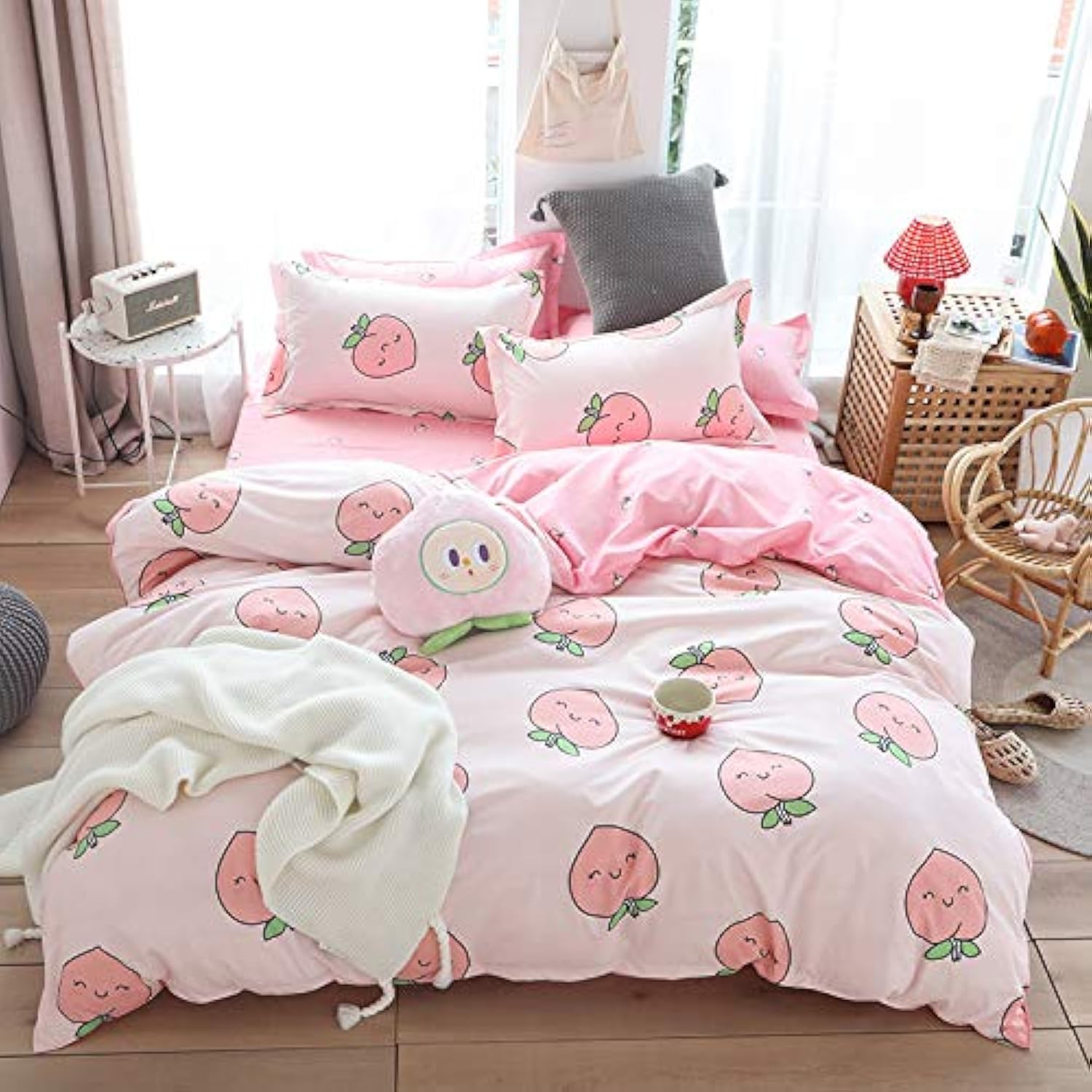 **Cartoon Pink Peach Duvet Cover Set King Size - Kawaii Bedding for Kids & Girls, Cute Fruits & Tropical Plant Reversible Comforter Cover - Soft & Cozy Bedspread for Nursery, Bedroom Decor**    *(Use Case: Perfect for kids' rooms, girls' bedrooms, nursery decor, or adding a playful touch to any cozy space!)*