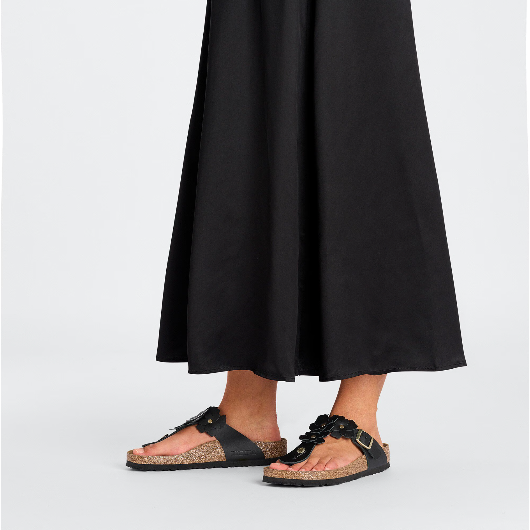Birkenstock Women's Gizeh Flower Leather Sandals - Comfortable & Stylish Summer Footwear for Beach, Pool & Casual Outings
