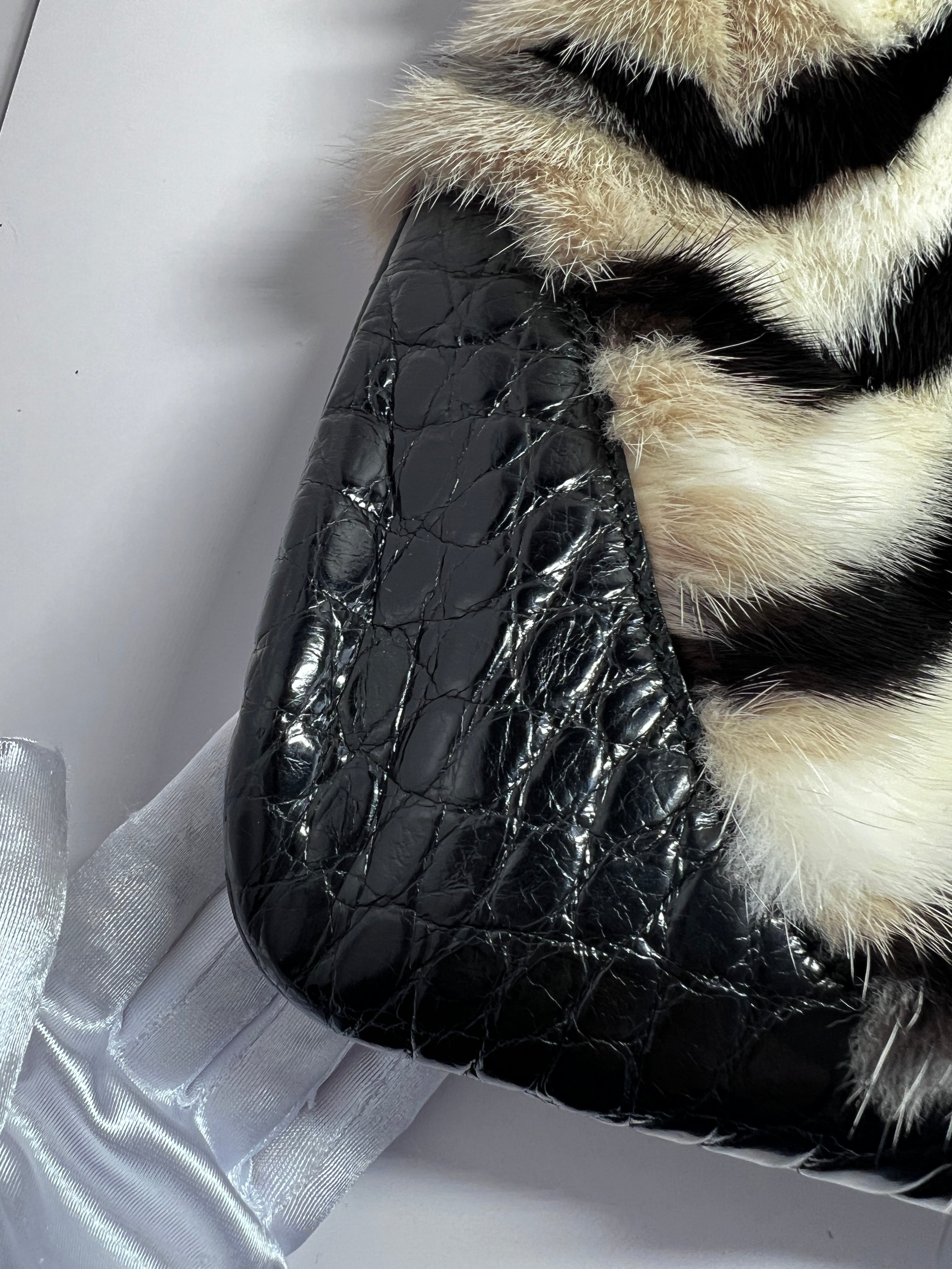 Vintage Gucci Jackie Bag in Mink & Crocodile Leather - Luxury Designer Handbag for Women, Perfect for Parties, Date Nights & Special Occasions