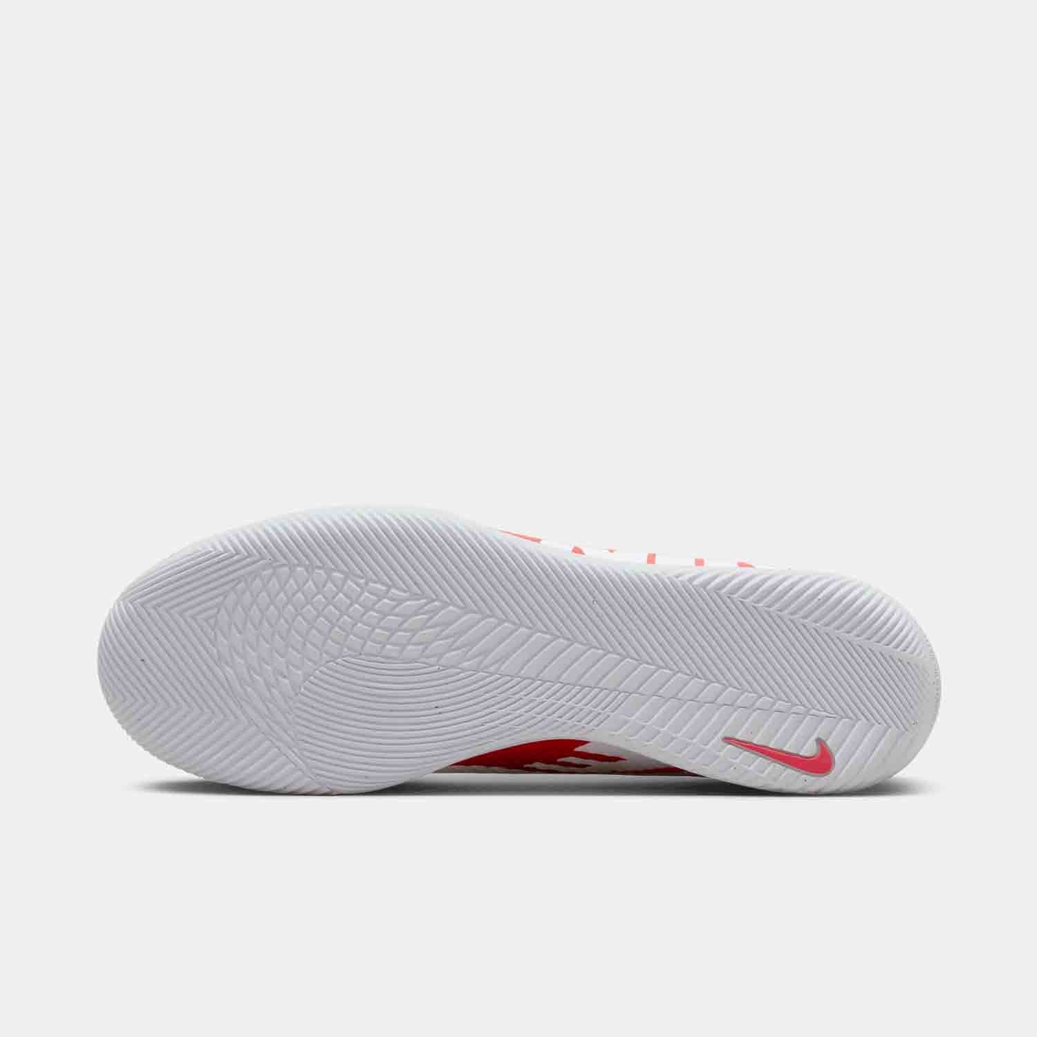 Nike Mercurial Vapor 15 Club Indoor Soccer Shoes - Lightweight & Breathable for Men - Perfect for Indoor Football, Futsal & Training Sessions