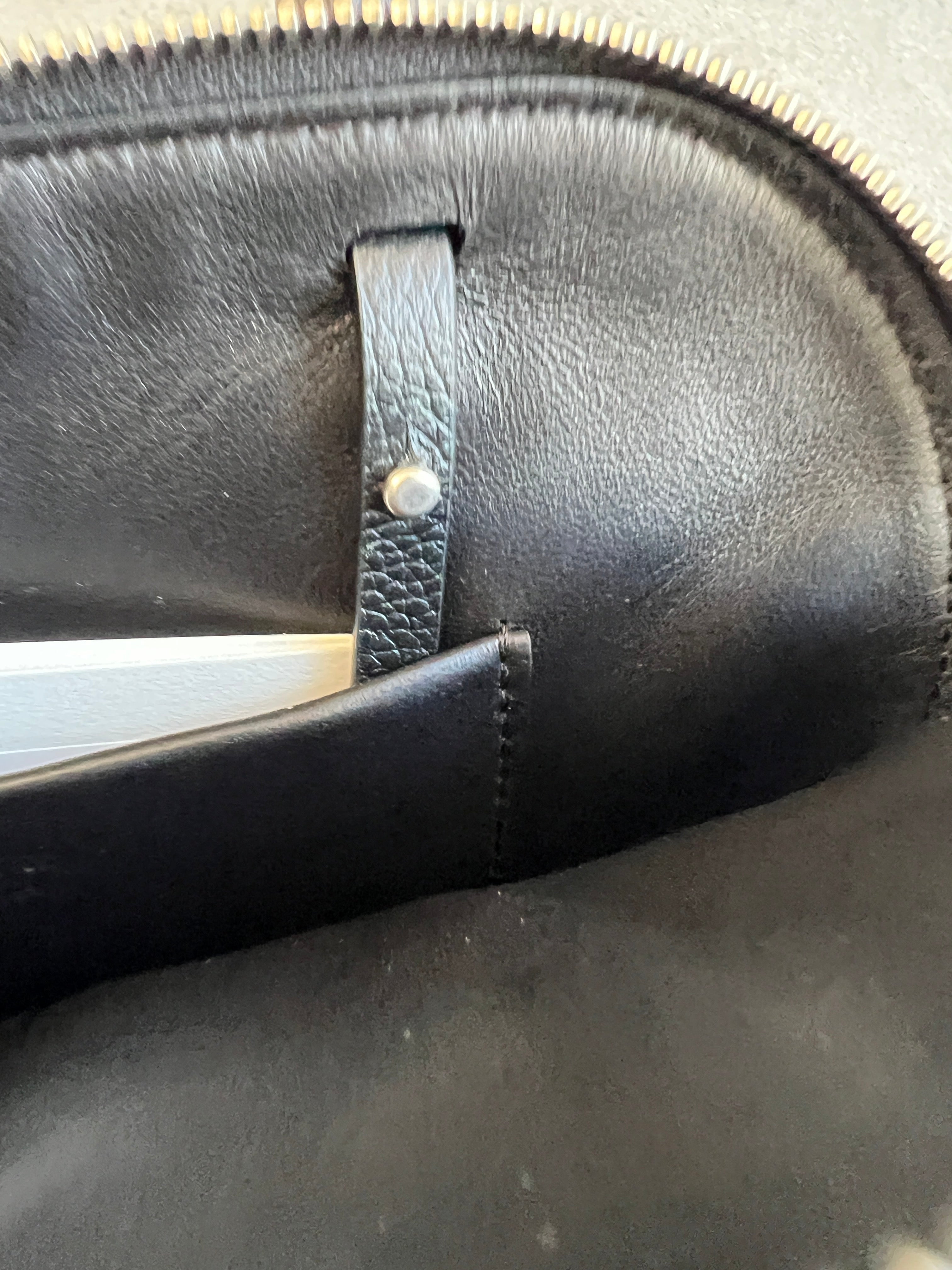 **Ingrid Tote Bag - Premium Grain Leather Handbag for Women - Stylish Black Shoulder Bag for Work, Travel & Everyday Use**