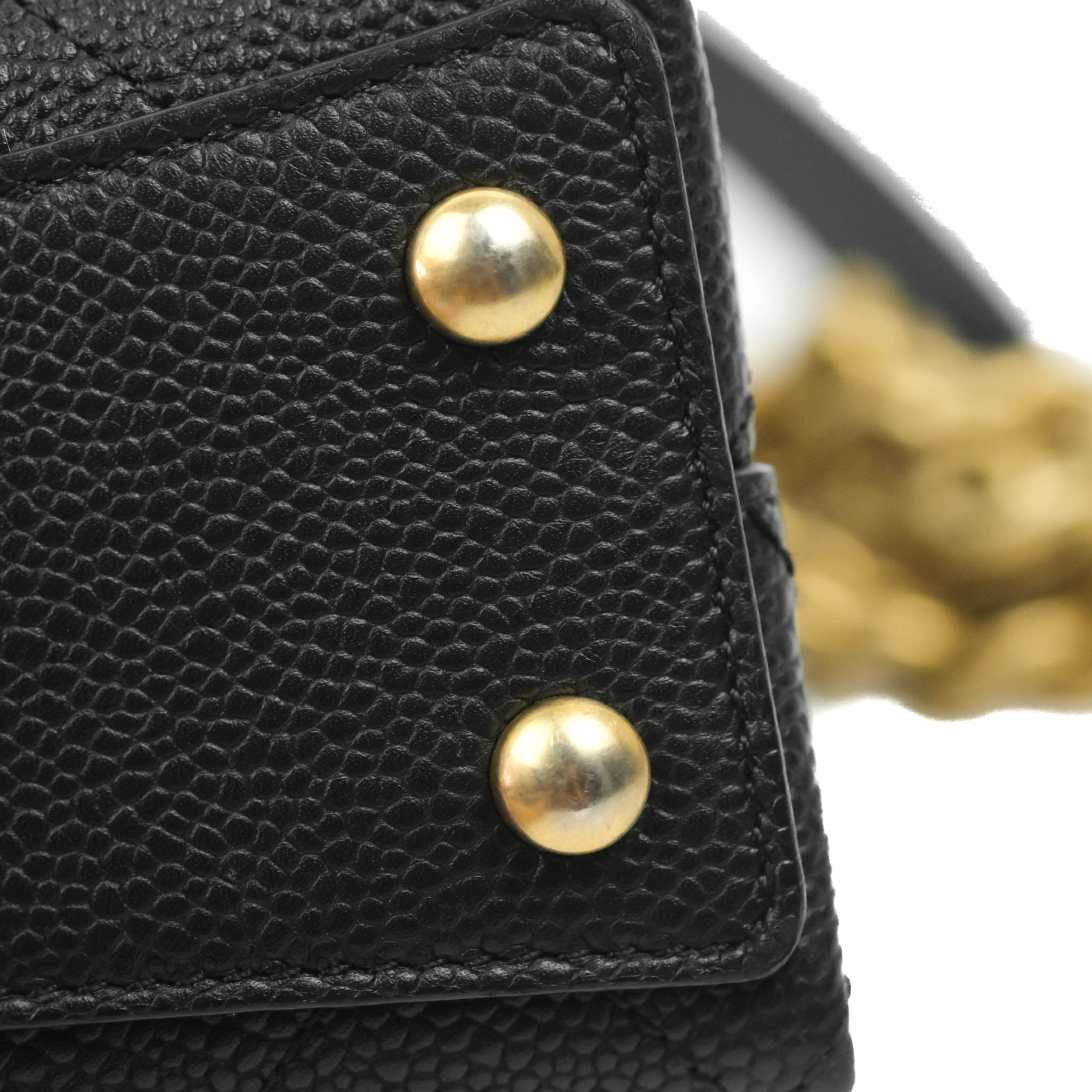 Chanel Chic Affinity Small Grained Calfskin Crossbody Bag in Black with Aged Gold Hardware - Perfect for Evening Events & Luxury Fashion Accessories