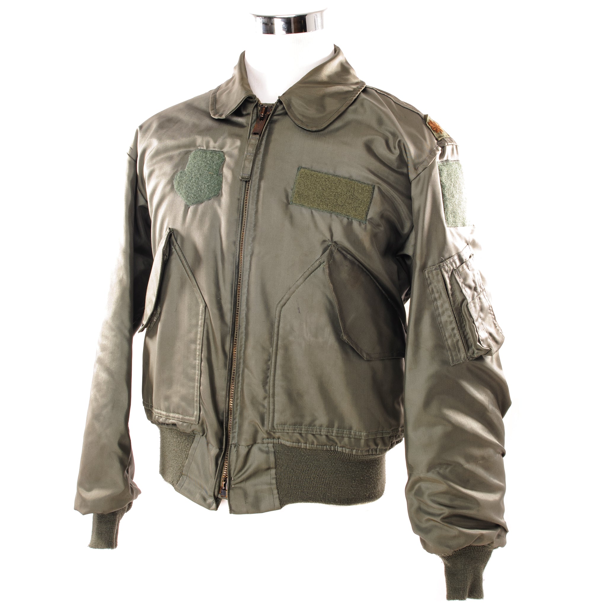 Vintage USAF US Air Force CWU 45/P Flight Jacket - Medium Size - 1986 Winter Issue - Authentic Military Bomber Jacket for Men - Perfect for Aviation Enthusiasts, Outdoor Adventures & Vintage Fashion Collectors