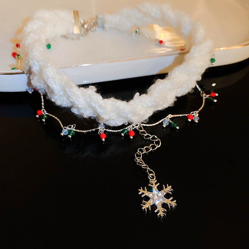 Snowy Furry Christmas Choker Necklace for Women - Elegant Holiday Party Accessory | Perfect for Christmas Parties, Gift Exchanges & Winter Photoshoots | HN4935