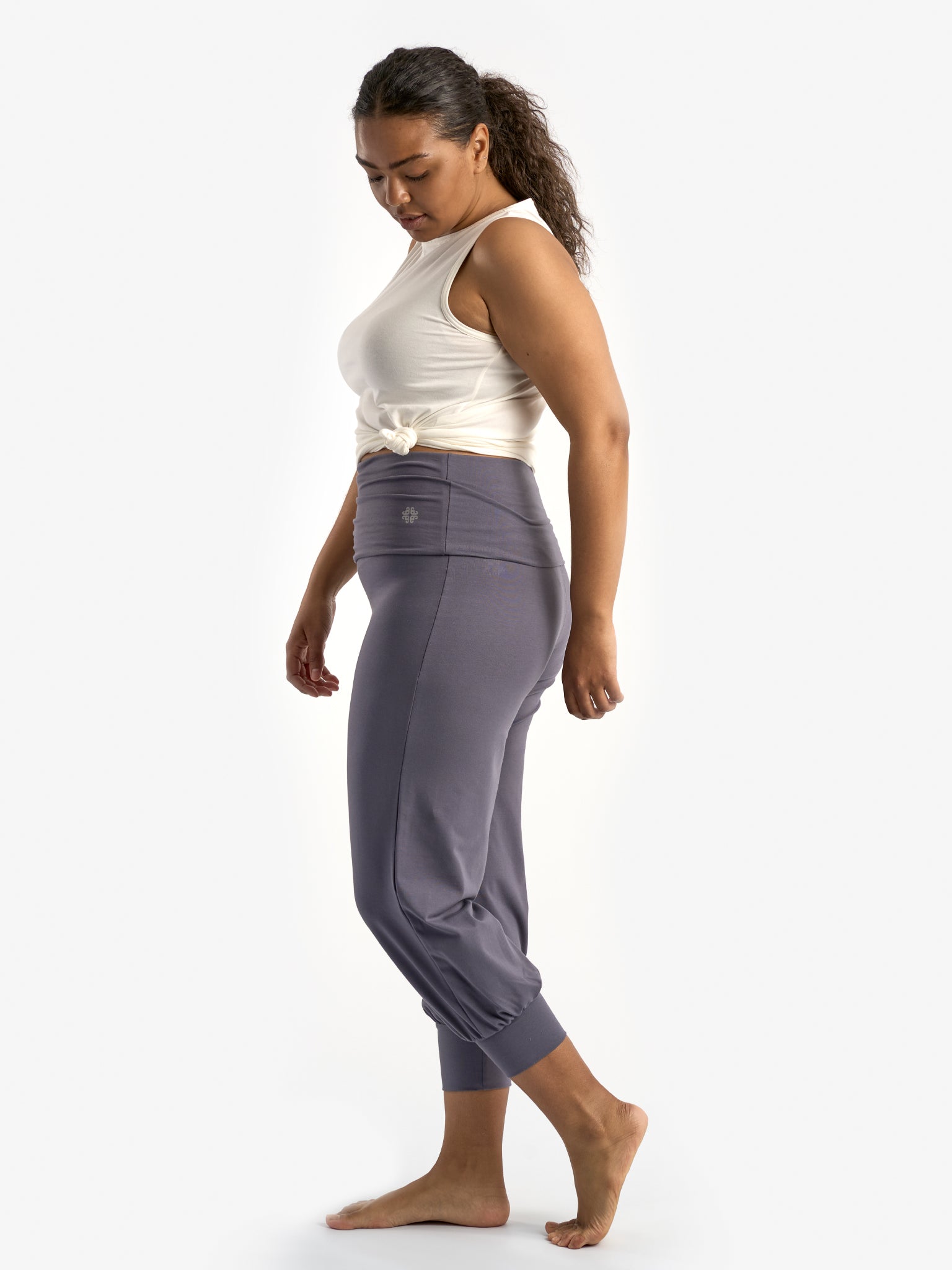Gossypium Aspire Cropped Harem Pants for Women - Comfortable Loose Fit Yoga Lounge Pants in Ash Grey - Perfect for Yoga, Meditation & Relaxation at Home