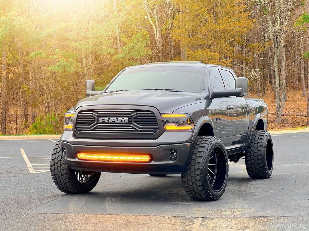 42 Inch Curved LED Light Bar - 6 Modes White & Amber Off-Road Lighting for Trucks, Jeeps, ATVs - Waterproof & Durable for Night Driving, Camping, Hunting