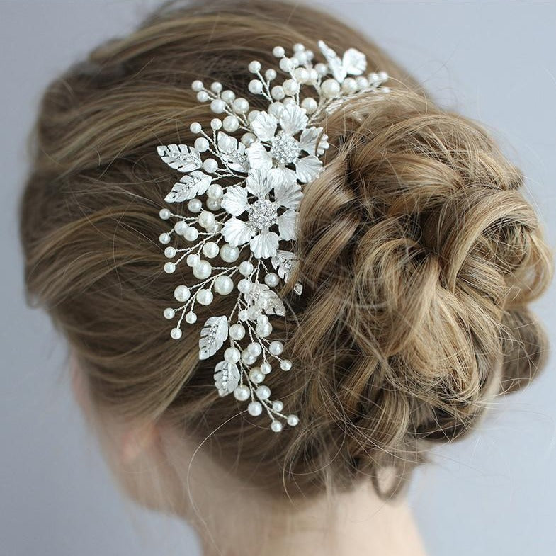 Elegant Silver Bridal Hair Comb (S8205) – Perfect for Weddings, Prom, and Special Occasions – Wholesale Available