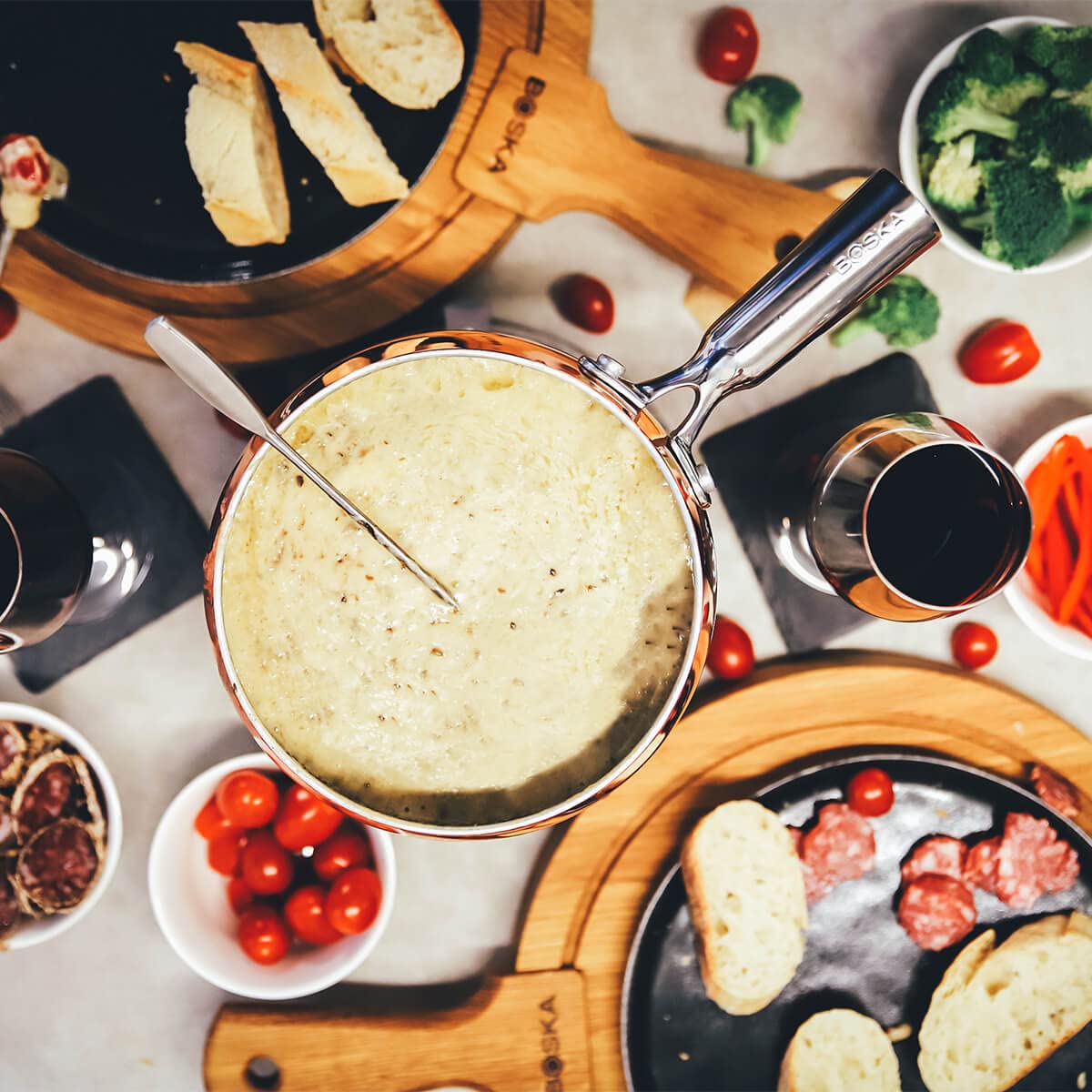 Boska Cheese Fondue Party Set - 4-Person Copper Fondue Pot with Stove-Safe Design for Chocolate, Cheese & Snacks - Perfect for Weddings, Parties & Family Gatherings