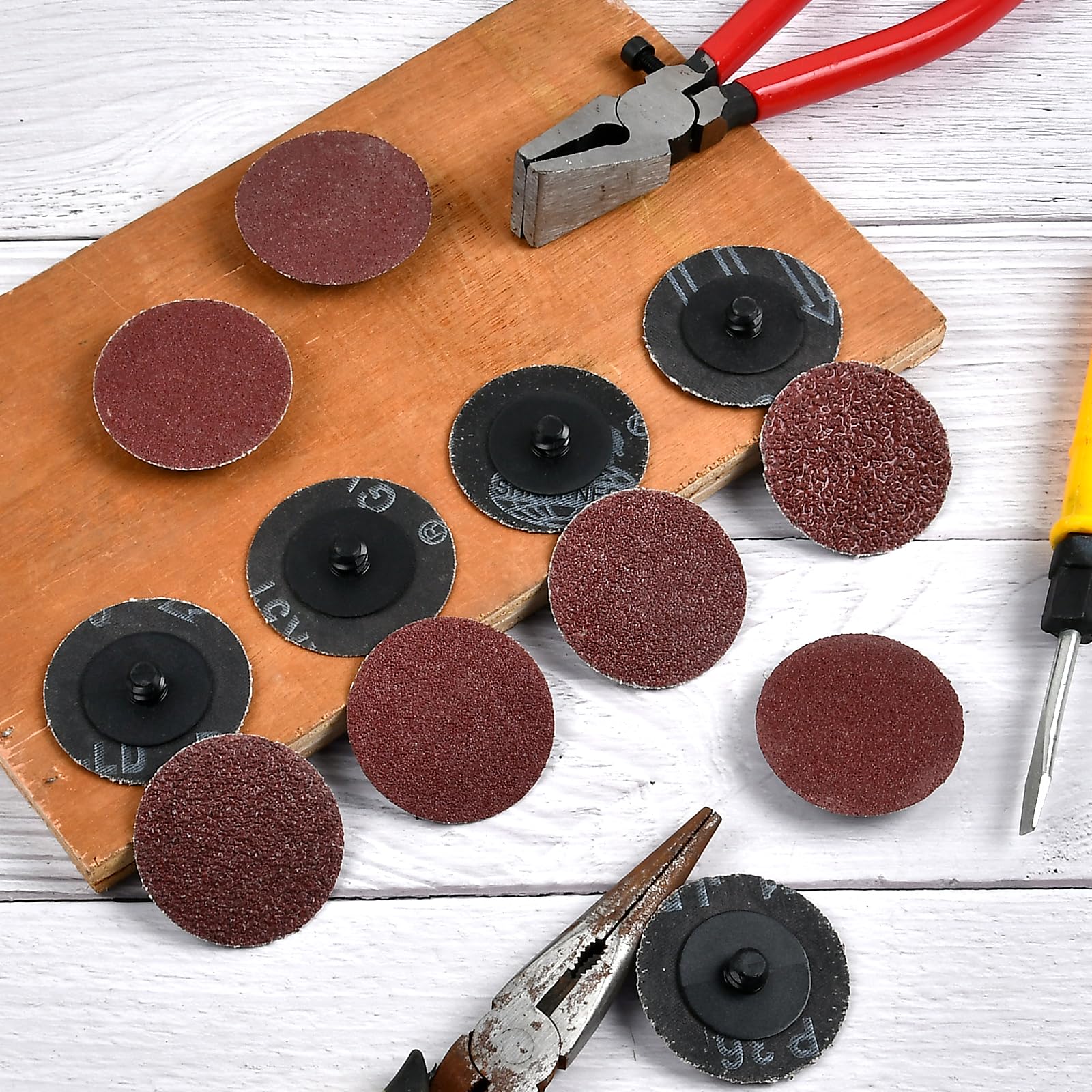 200 Pcs 2 Inch Aluminum Oxide Sanding Discs Set, 36/40/60/100 Grit Roll Lock Discs for Die Grinder - Perfect for Surface Prep, Grinding, Polishing, Burr Finishing, Rust & Paint Removal - Ideal for Metal, Wood & Auto Restoration Projects