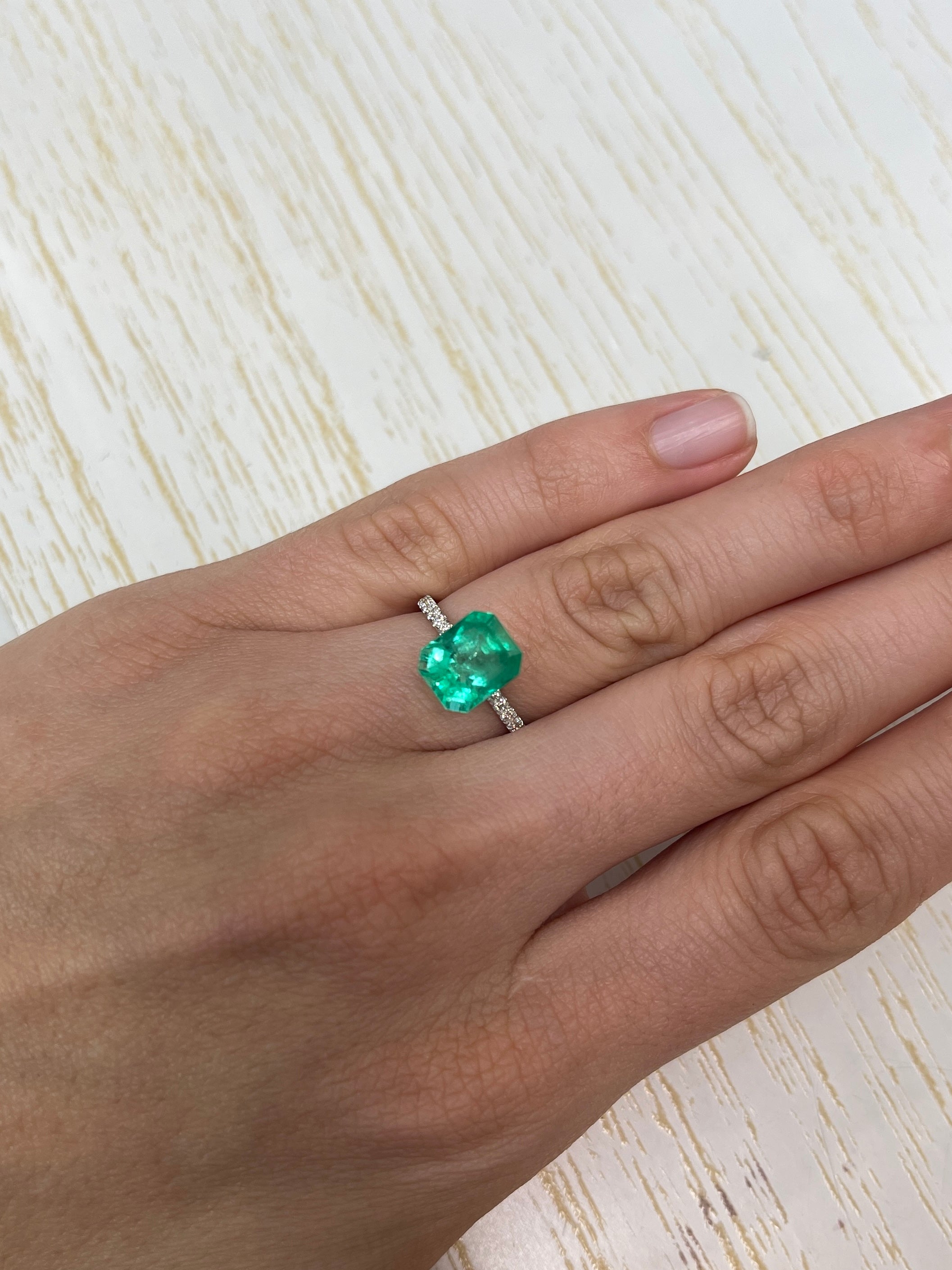 3.09 Carat 10x8mm Electric Yellowish Colombian Emerald - Emerald Cut Gemstone for Engagement Rings & Fine Jewelry | Natural Green Birthstone for May | Perfect Gift for Anniversary & Special Occasions