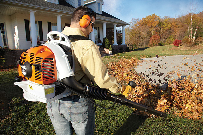 STIHL BR 350 Professional Backpack Leaf Blower - 65.2cc Gas Powered, Lightweight Design for Yard Cleanup, Landscaping & Fall Leaf Removal