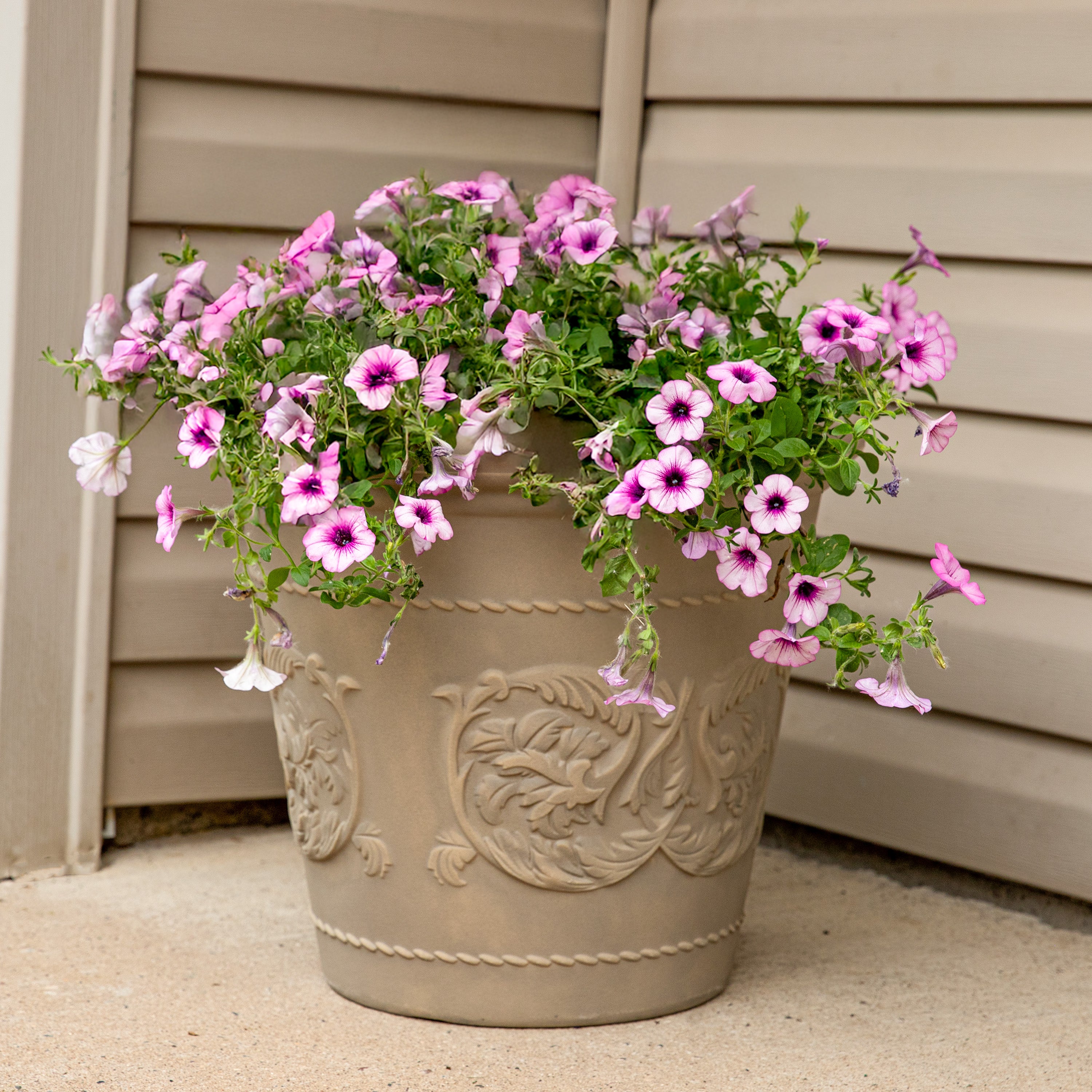 Sunnydaze Arabella Polyresin Outdoor Flowerpot Planter - Decorative Garden Planter for Patio, Porch & Yard - Weather-Resistant & Durable Design