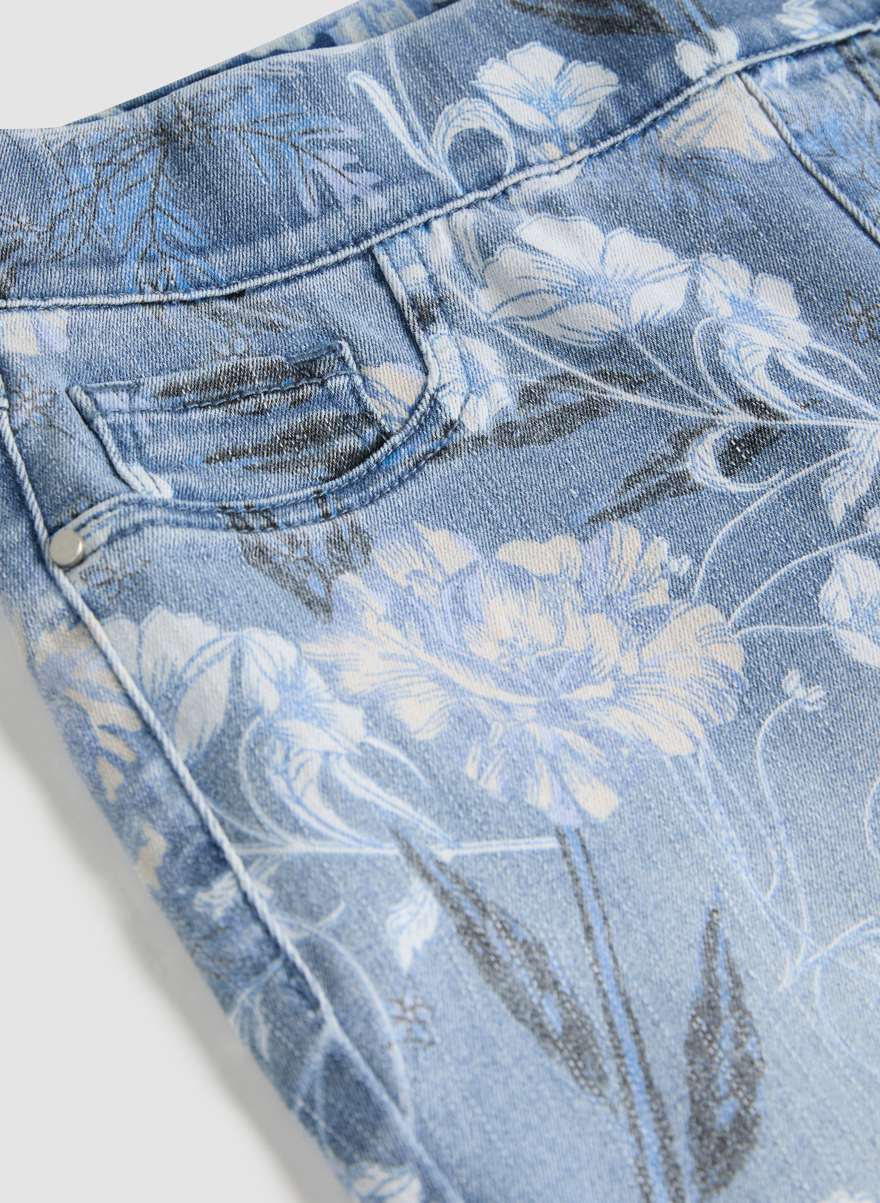 Floral Print Stretch Pull-On Jeans for Women - Comfortable High Waisted Skinny Pants for Casual Wear & Everyday Outfits