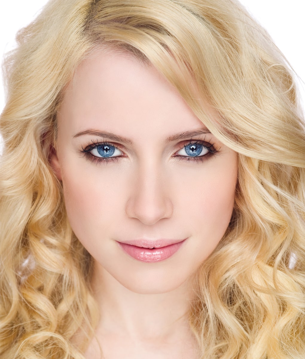 Glamour Creme Ultra HD Professional Foundation - Flawless Full Coverage Makeup for Photo Shoots & Special Occasions
