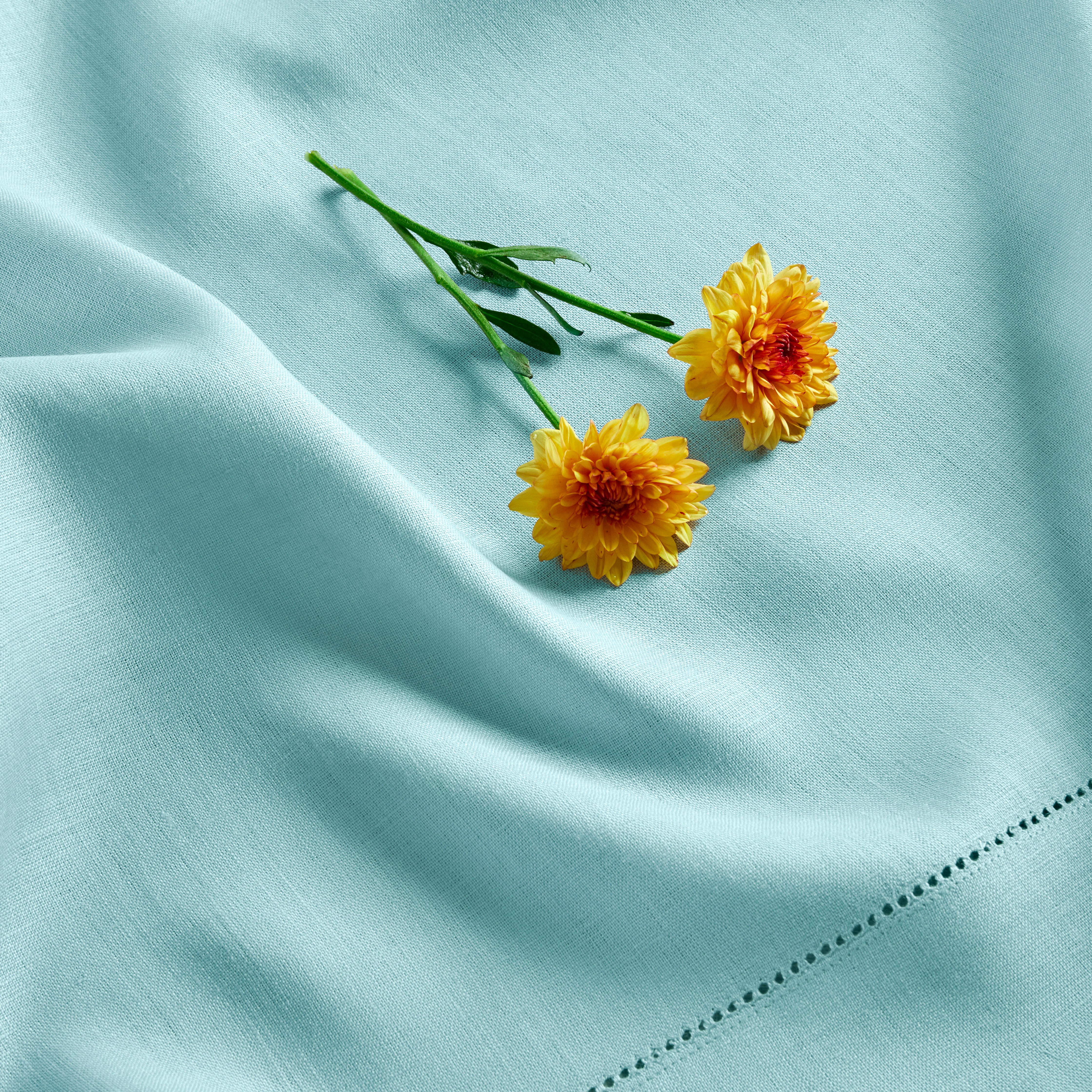 Elegant Classic Hemstitch Tablecloth - Premium Cotton Linen Table Cover for Dining Room, Wedding, Party & Special Occasions