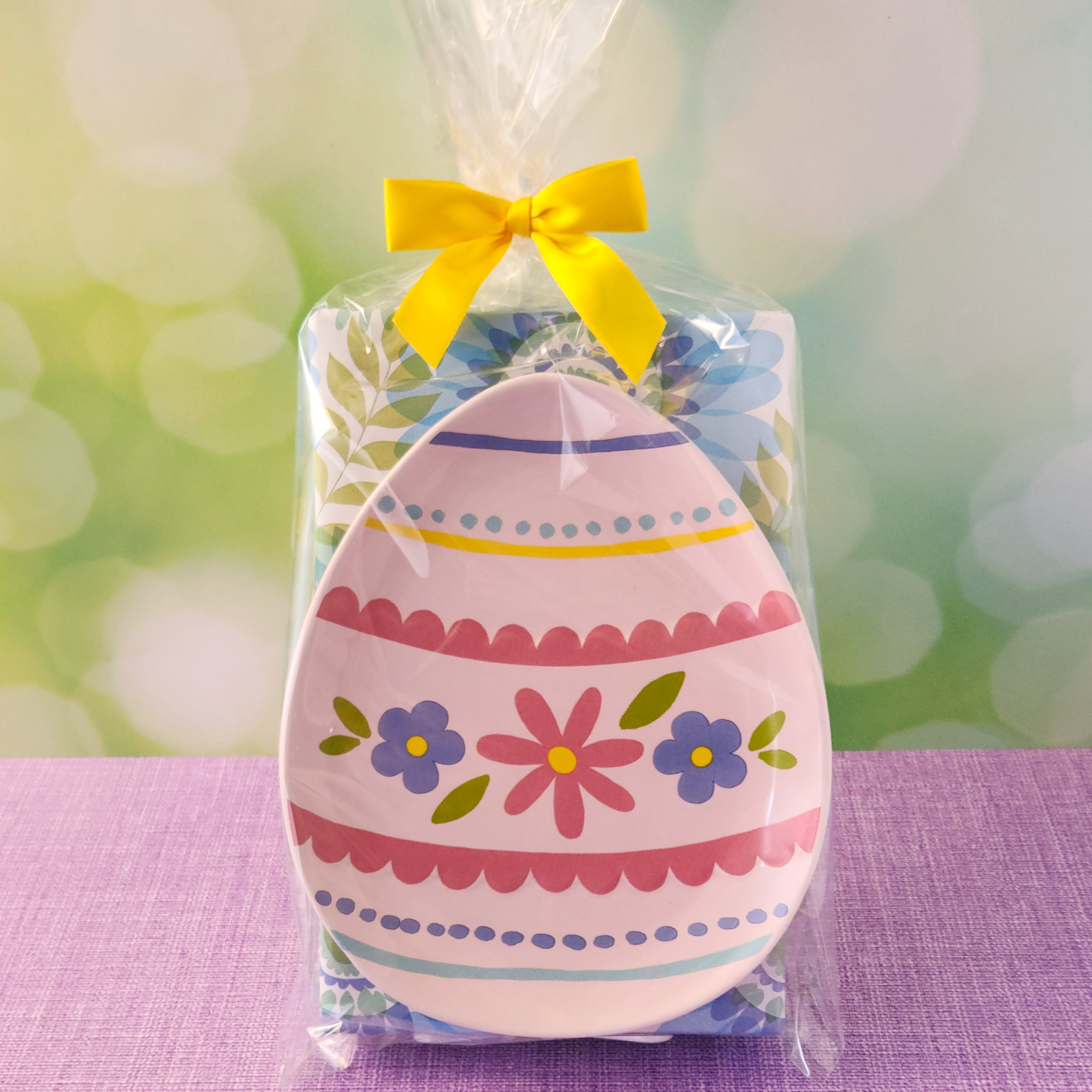 Premium Egg Shaped Sweet Gift Box - Assorted Chocolates & Candies for Easter, Birthday, Valentine's Day & Holiday Gifting