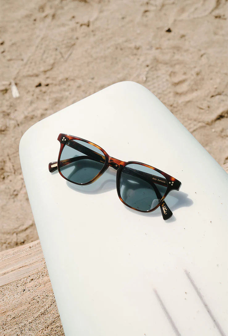 RAEN ALVEZ Polarized Sunglasses for Men & Women – UV Protection, Lightweight & Stylish – Perfect for Driving, Beach, and Outdoor Activities