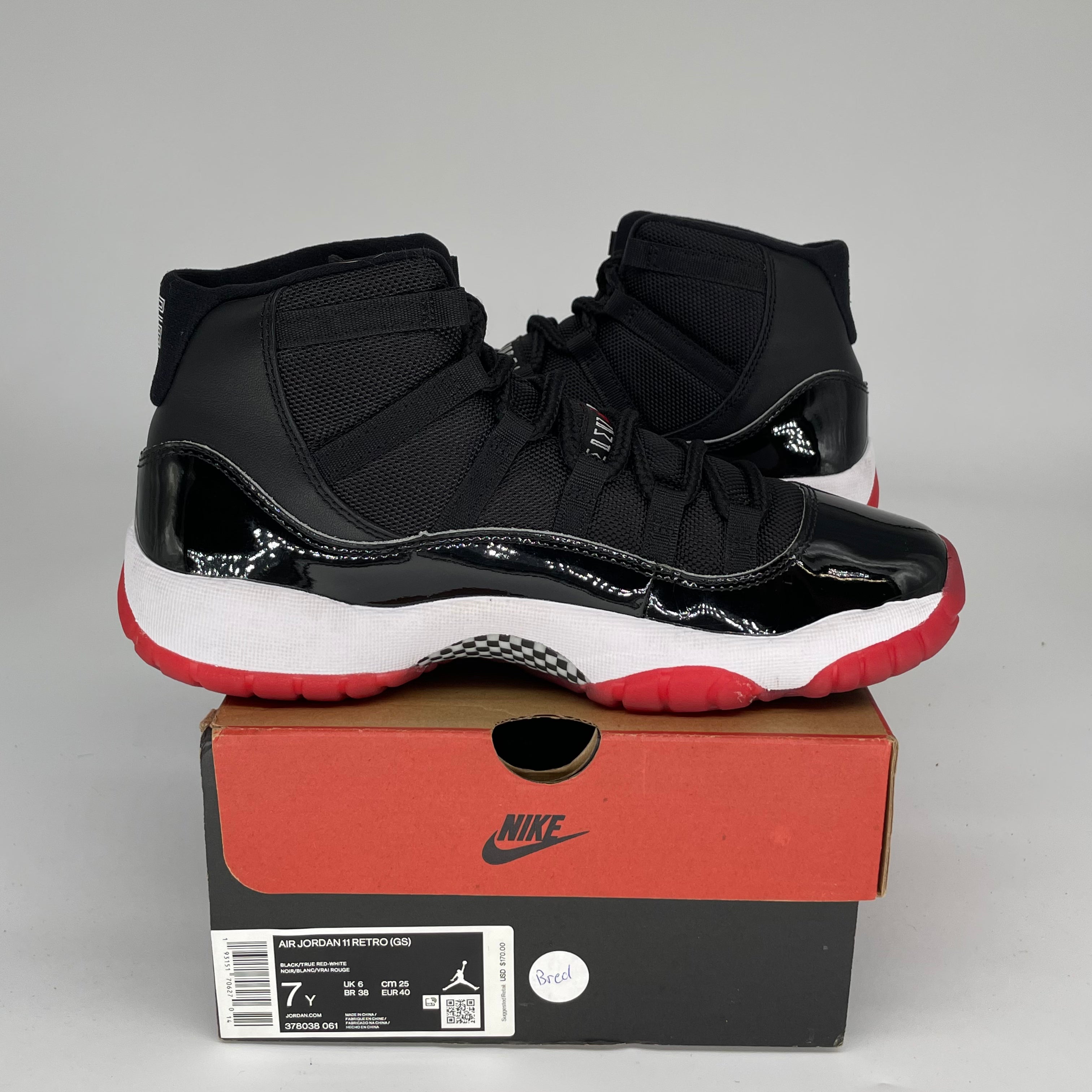 AIR JORDAN 11 Retro BRED Basketball Shoes Size 7Y (378038-061) - Men's & Kids' High-Top Sneakers for Court Performance and Street Style