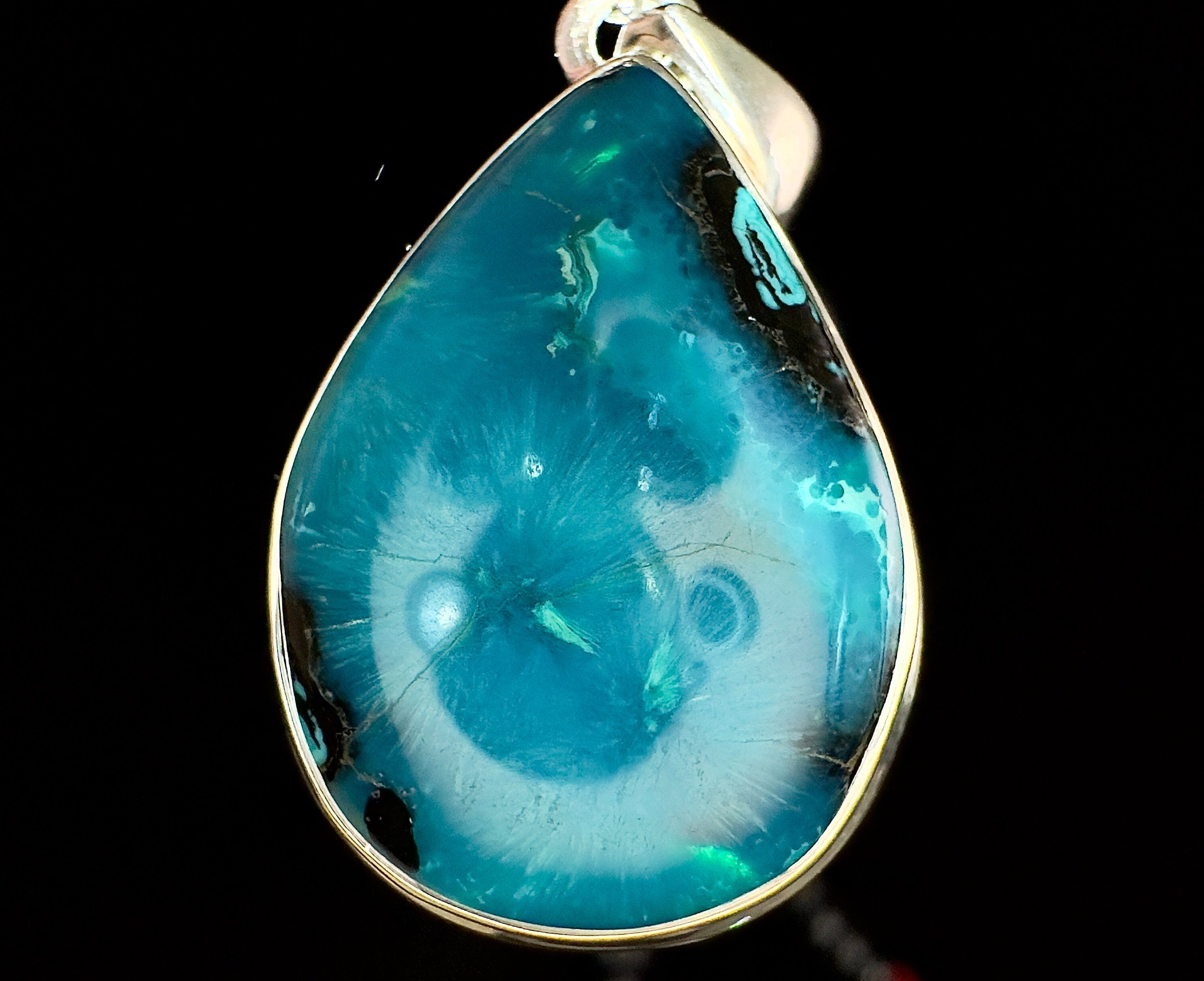 CHRYSOCOLLA Crystal Pendant Necklace - Natural Gem Silica & Blue Chalcedony with Sagenite Inclusions - 925 Sterling Silver Fine Jewelry - Healing Stones for Energy Balance & Spiritual Growth - Perfect for Meditation, Yoga & Everyday Wear