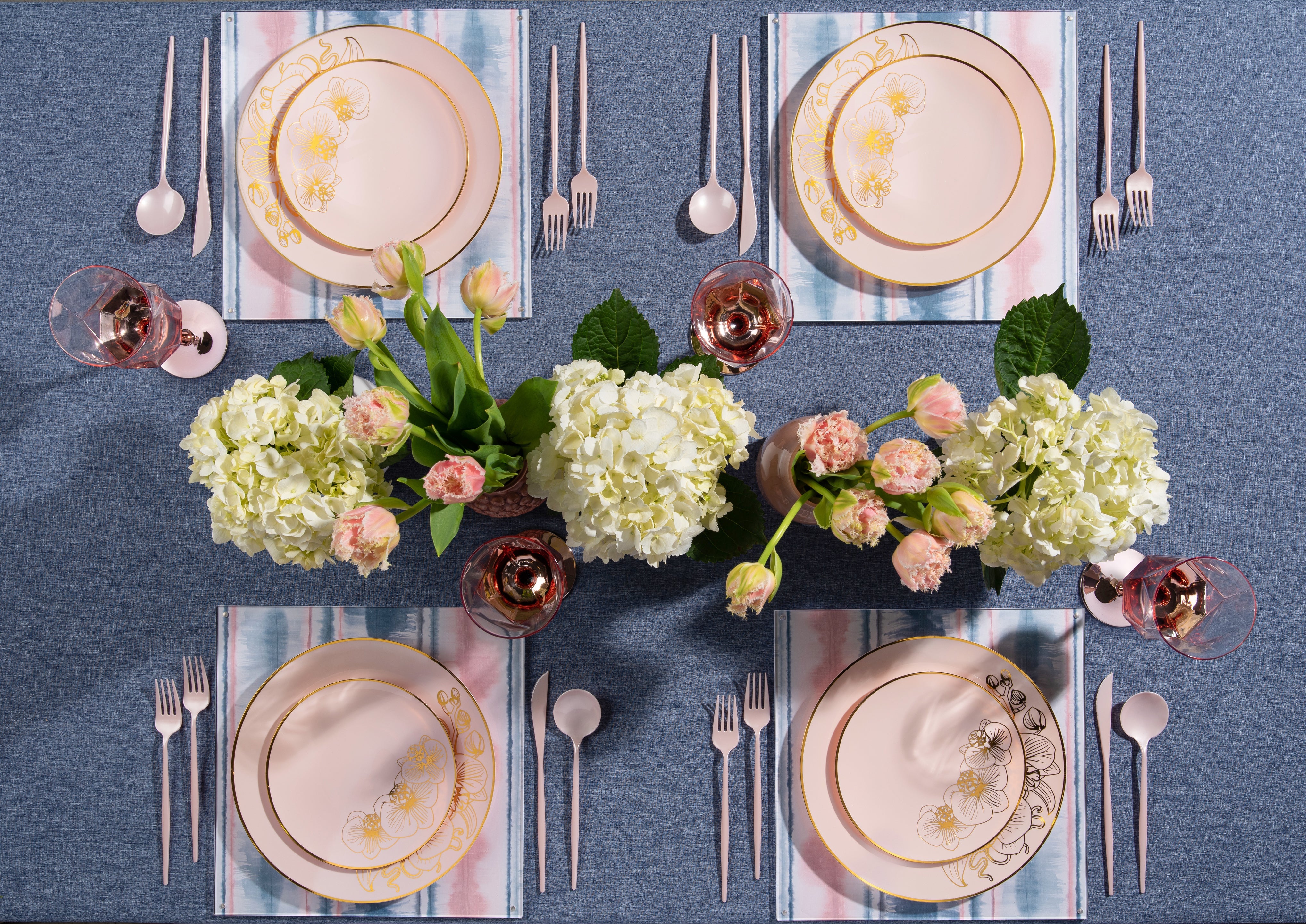 192-Piece Antique Pink & Gold Round Plastic Dinnerware Set - Elegant Disposable Plates, Cups, Forks, Spoons & Knives (96 Servings) - Perfect for Weddings, Parties, Picnics & Outdoor Events
