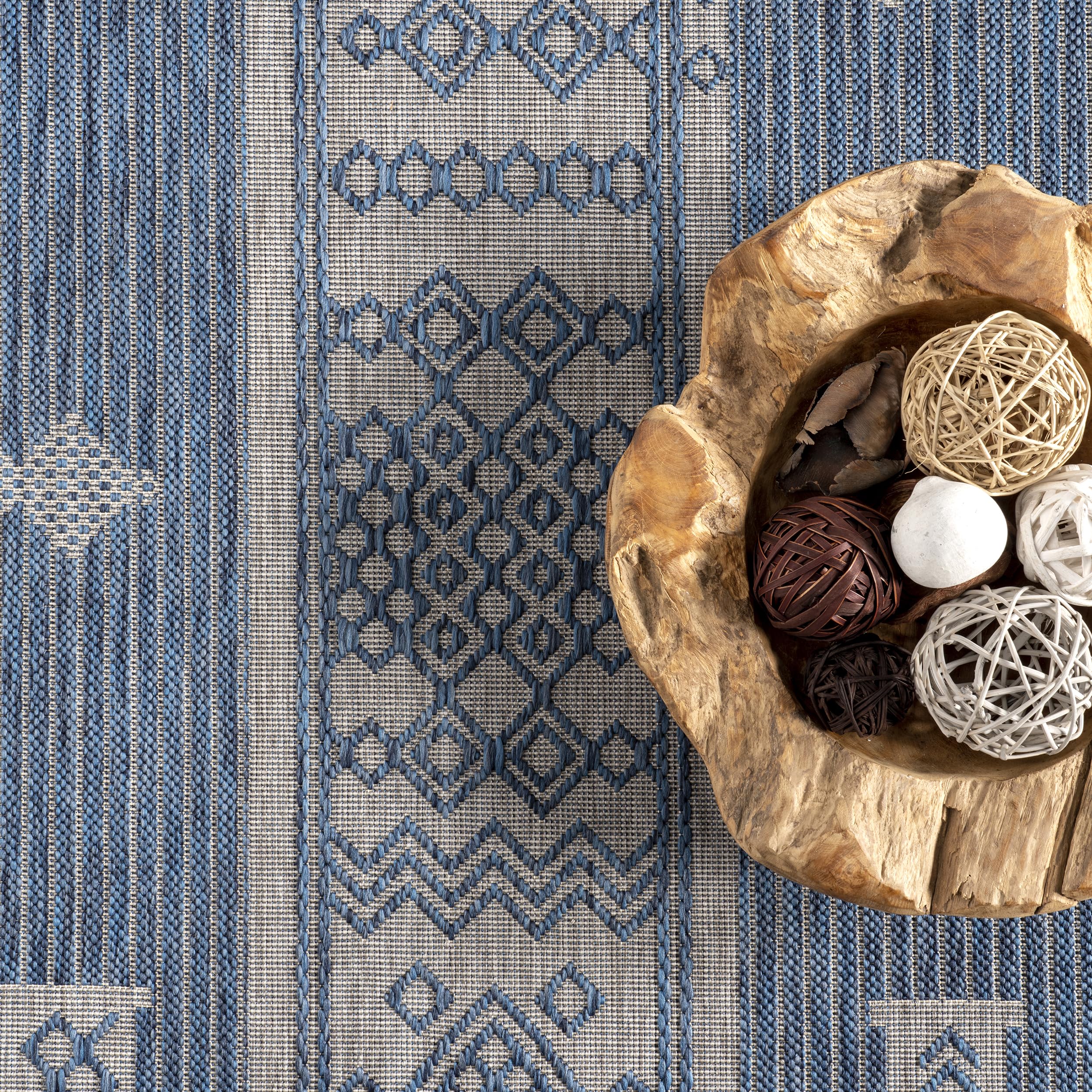 nuLOOM 5' x 8' Outdoor Performance Rug - Stain & Weather Resistant, High Traffic - Perfect for Patio, Balcony, Deck & Backyard - Leigh Blue Design