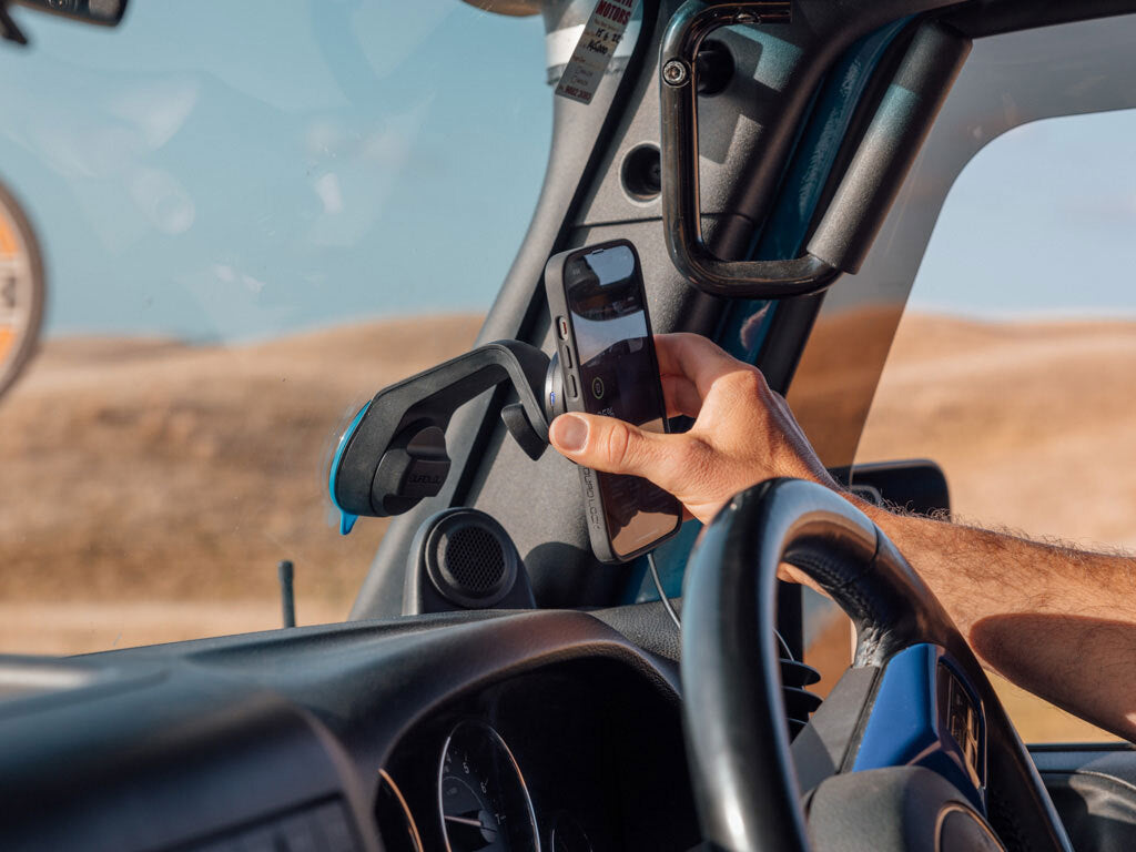 4x4 Car Kits for iPhone - Off-Road Adventure Accessories for iPhone Models | Perfect for Outdoor Enthusiasts & Off-Roading