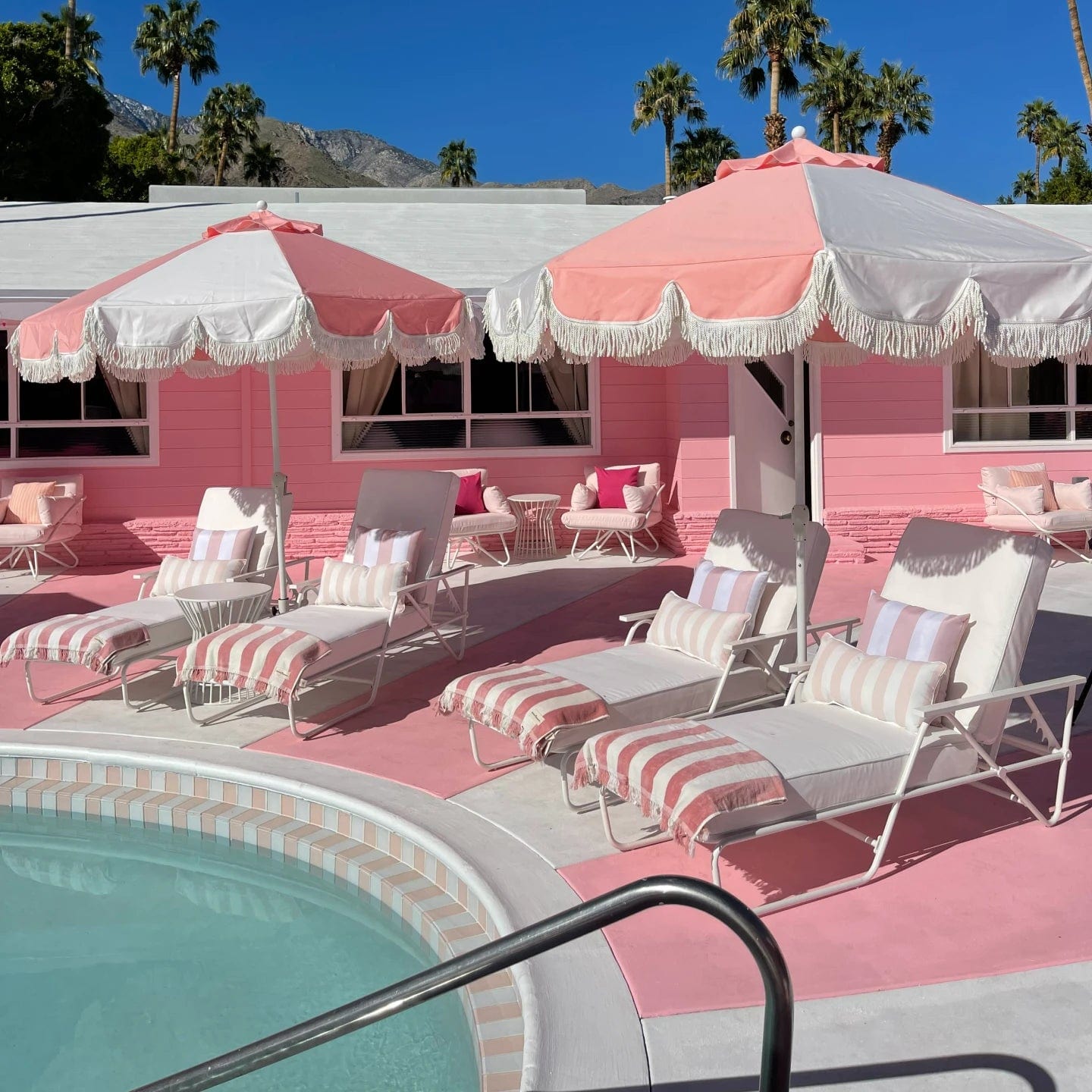 Boxhill Palm Springs Umbrella - Premium Outdoor Patio Umbrella with UV Protection for Pool, Beach, and Backyard Use