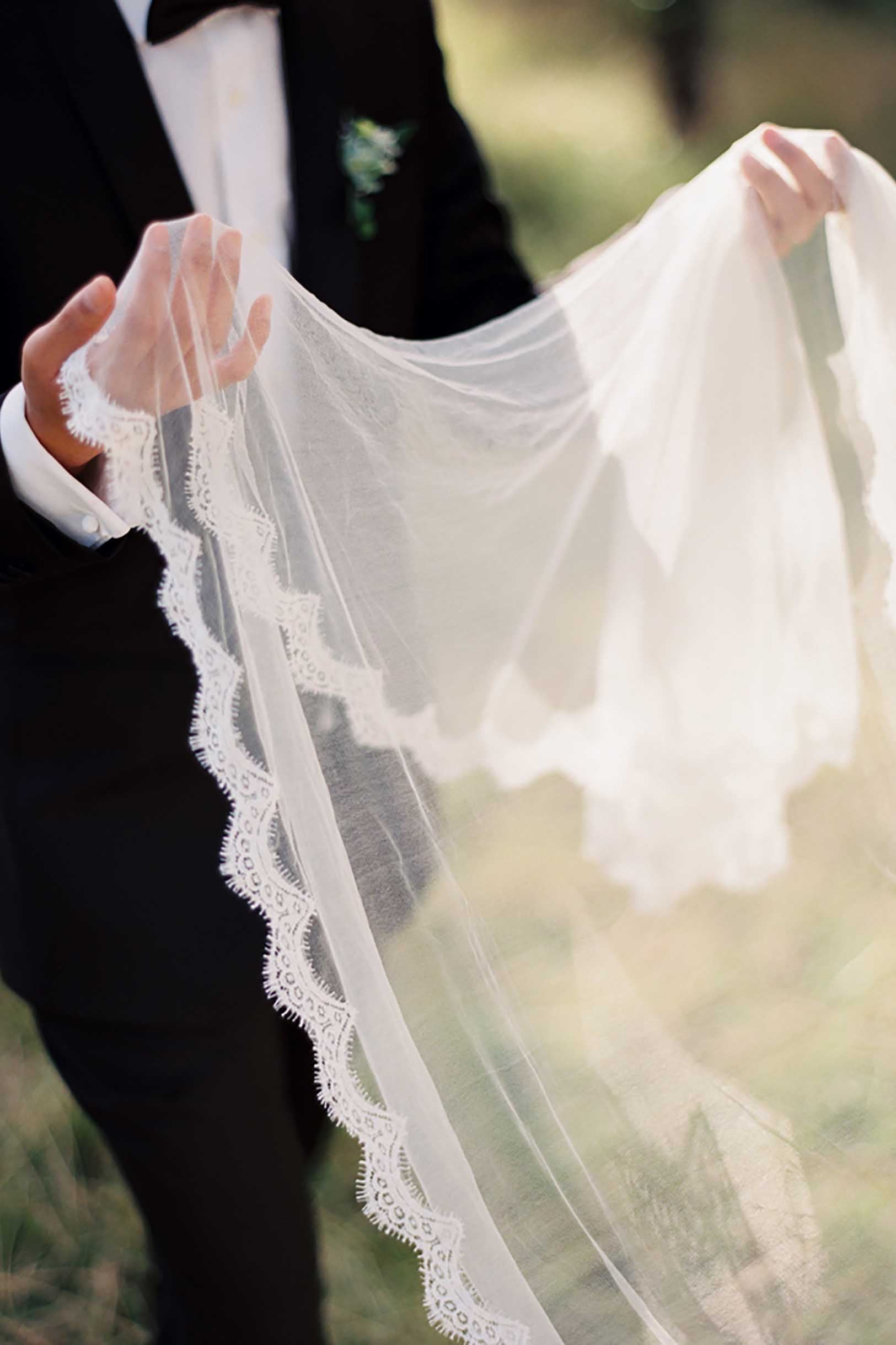 Ivory Santorini Silk Tulle Scalloped Mantilla French Lace Wedding Veil - Perfect for Bridal Ceremonies, Church Weddings & Vintage-Inspired Photos