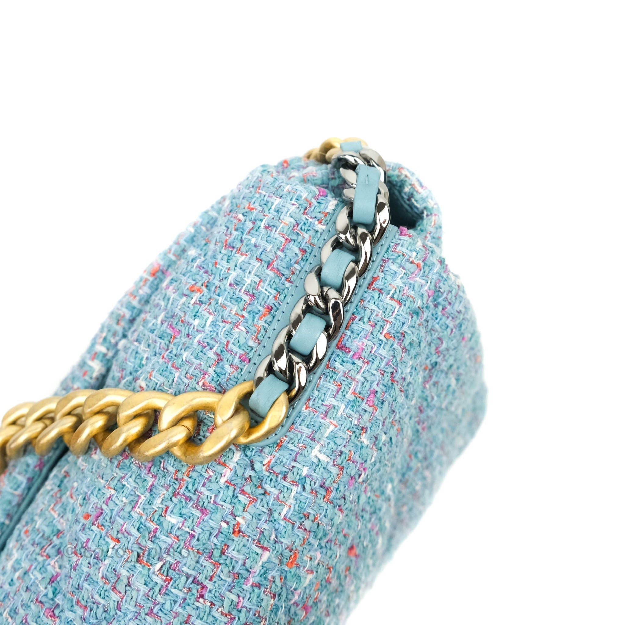 Chanel 19 Maxi Flap Bag in Blue Tweed with Mixed Hardware - Luxury Designer Handbag for Women, Perfect for Parties, Work & Everyday Use