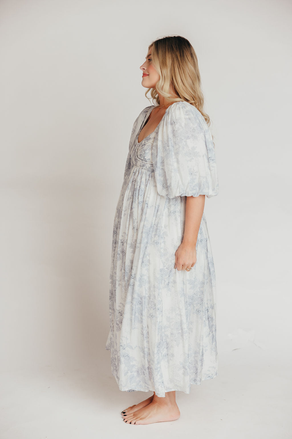 Harlow Maxi Dress - Light Blue Floral Maternity Dress | Bump Friendly & Size Inclusive (S-3XL) | Perfect for Pregnancy, Beach Vacations & Summer Weddings