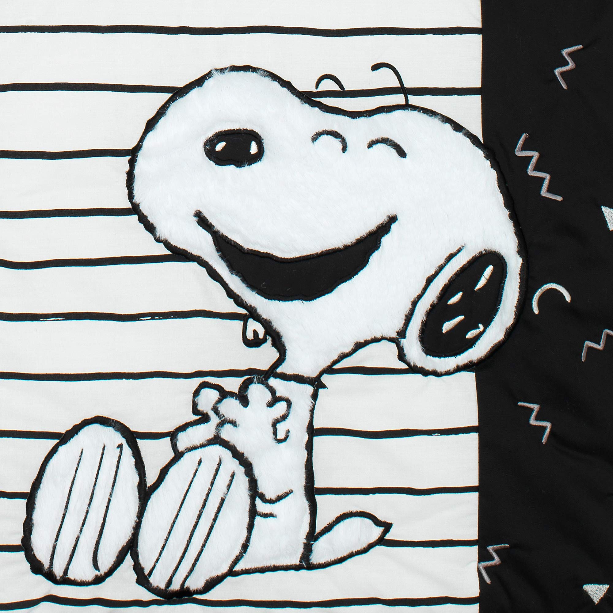 Lambs & Ivy Classic Snoopy 3-Piece Baby Crib Bedding Set - White, Black & Gray - Soft Nursery Bedding for Boys & Girls - Perfect for Baby Showers & Newborn Gifts