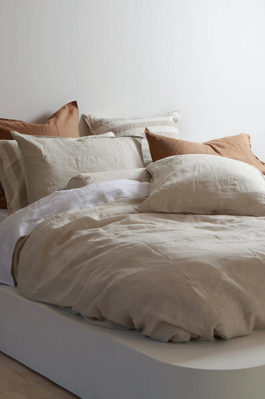 100% French Flax Linen Duvet Cover Set - Natural Oat Color - King Size - Breathable & Soft Bedding for All Seasons - Perfect for Master Bedroom, Guest Room & Vacation Homes
