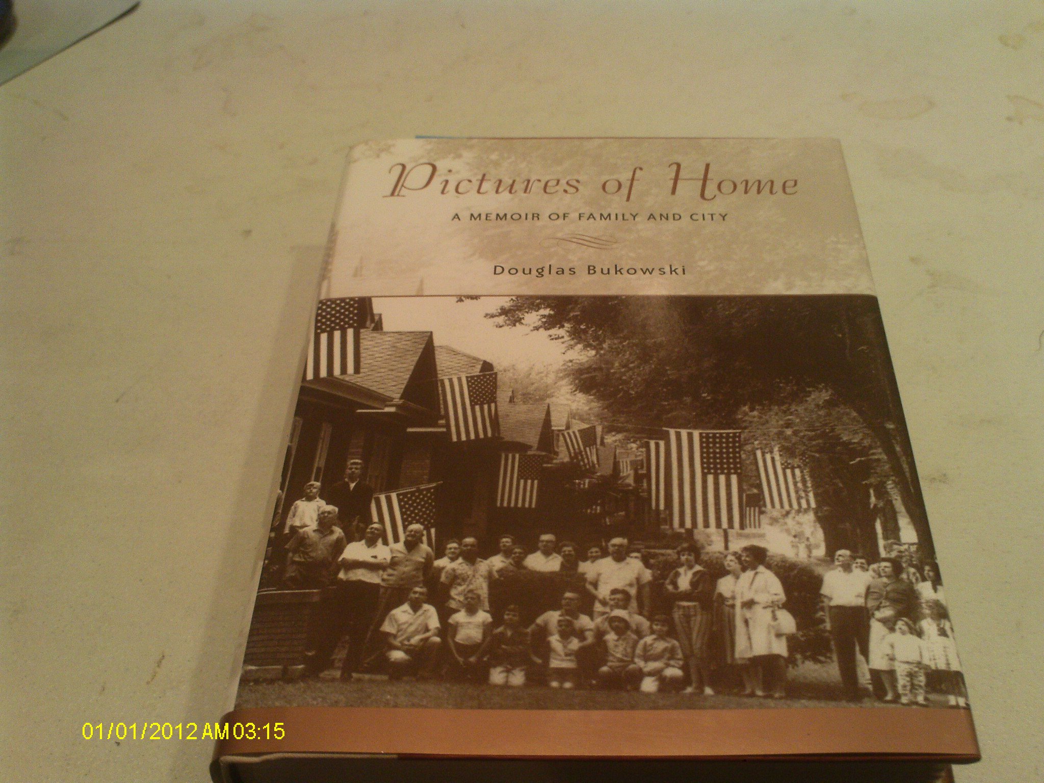 Pictures of Home: A Memoir of Family and City Life - Perfect for Book Clubs, Gifts & Urban History Enthusiasts